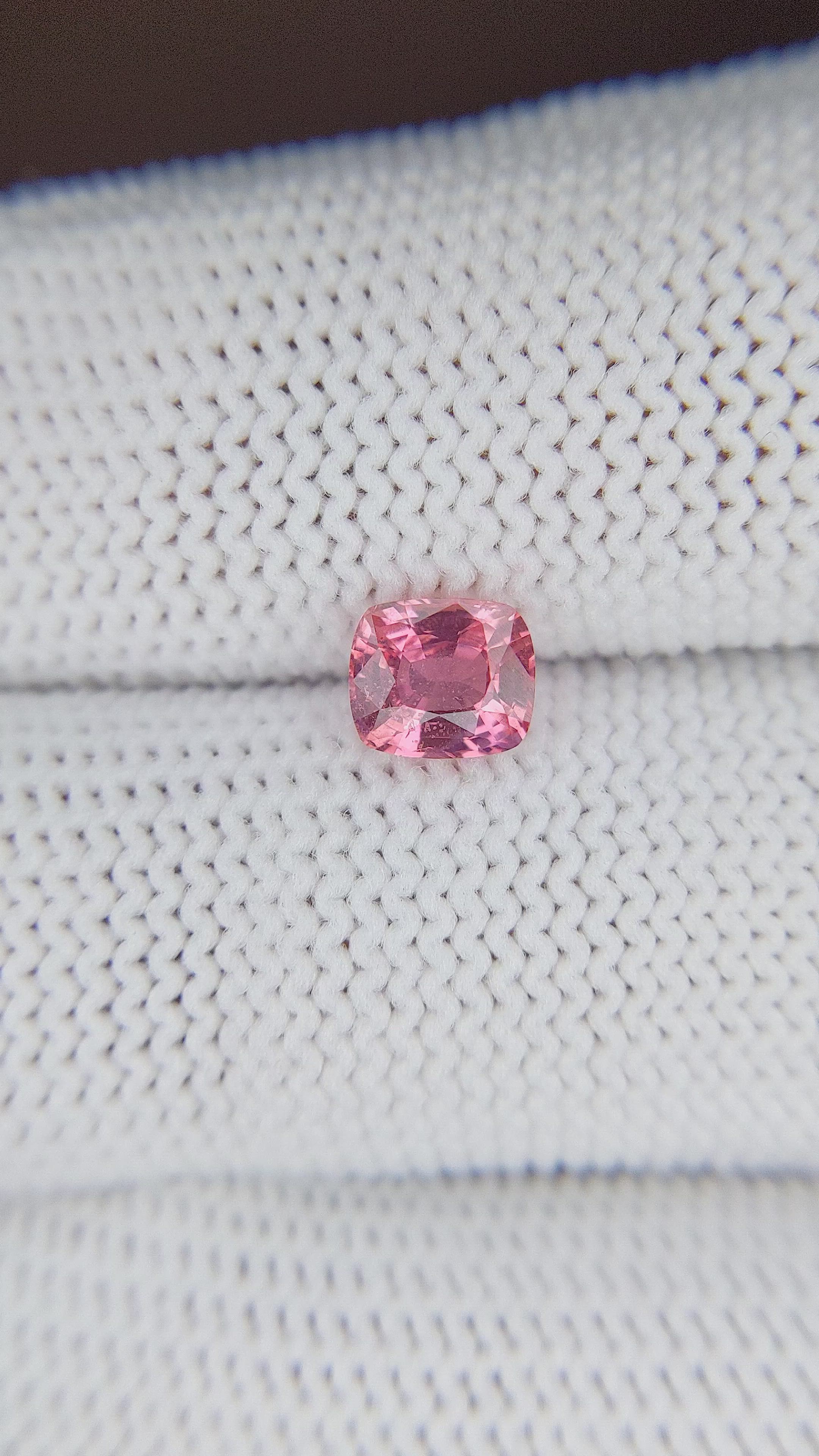 0.92 Ct. Padparadscha Sapphire from Tanzania Size Video