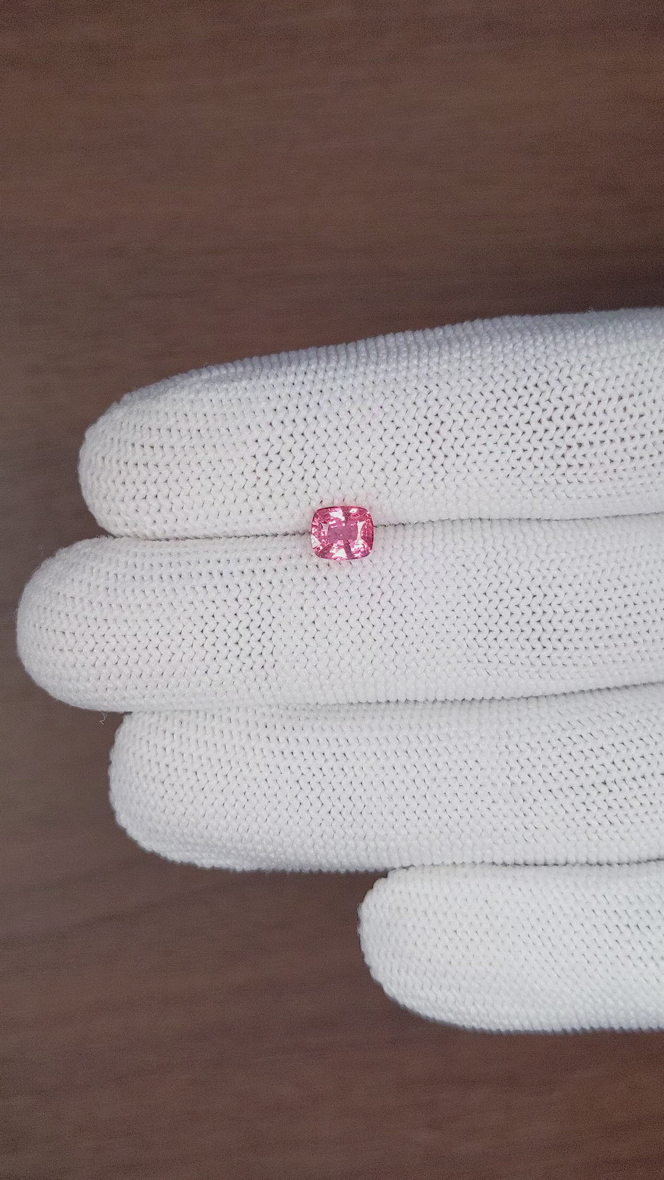 0.92 Ct. Padparadscha Sapphire from Tanzania Size Video