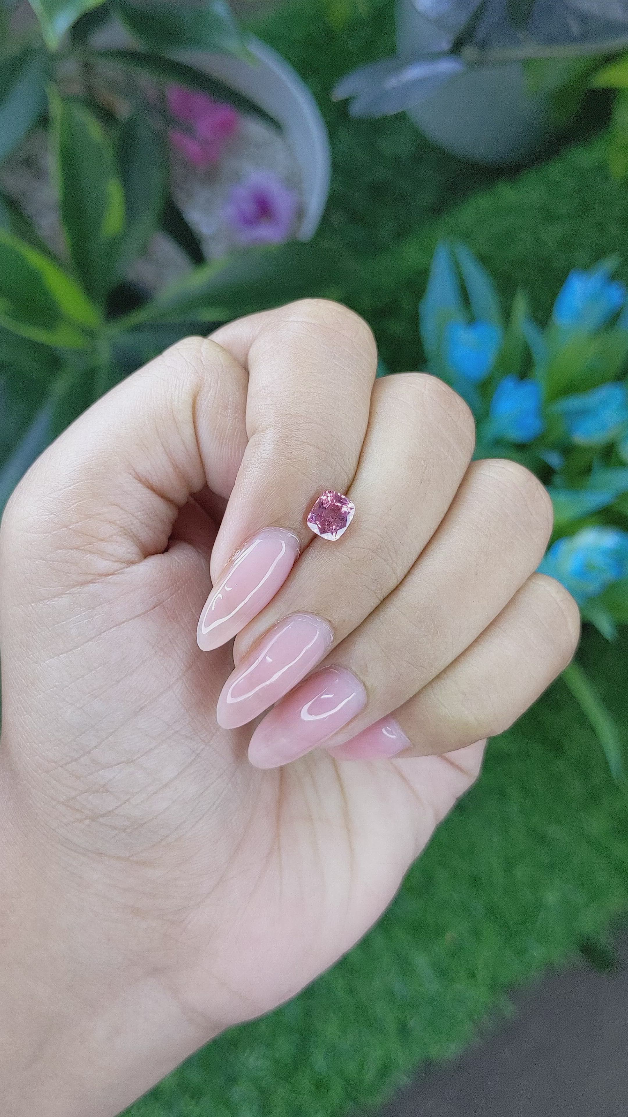 0.92 Ct. Padparadscha Sapphire from Tanzania Size Video