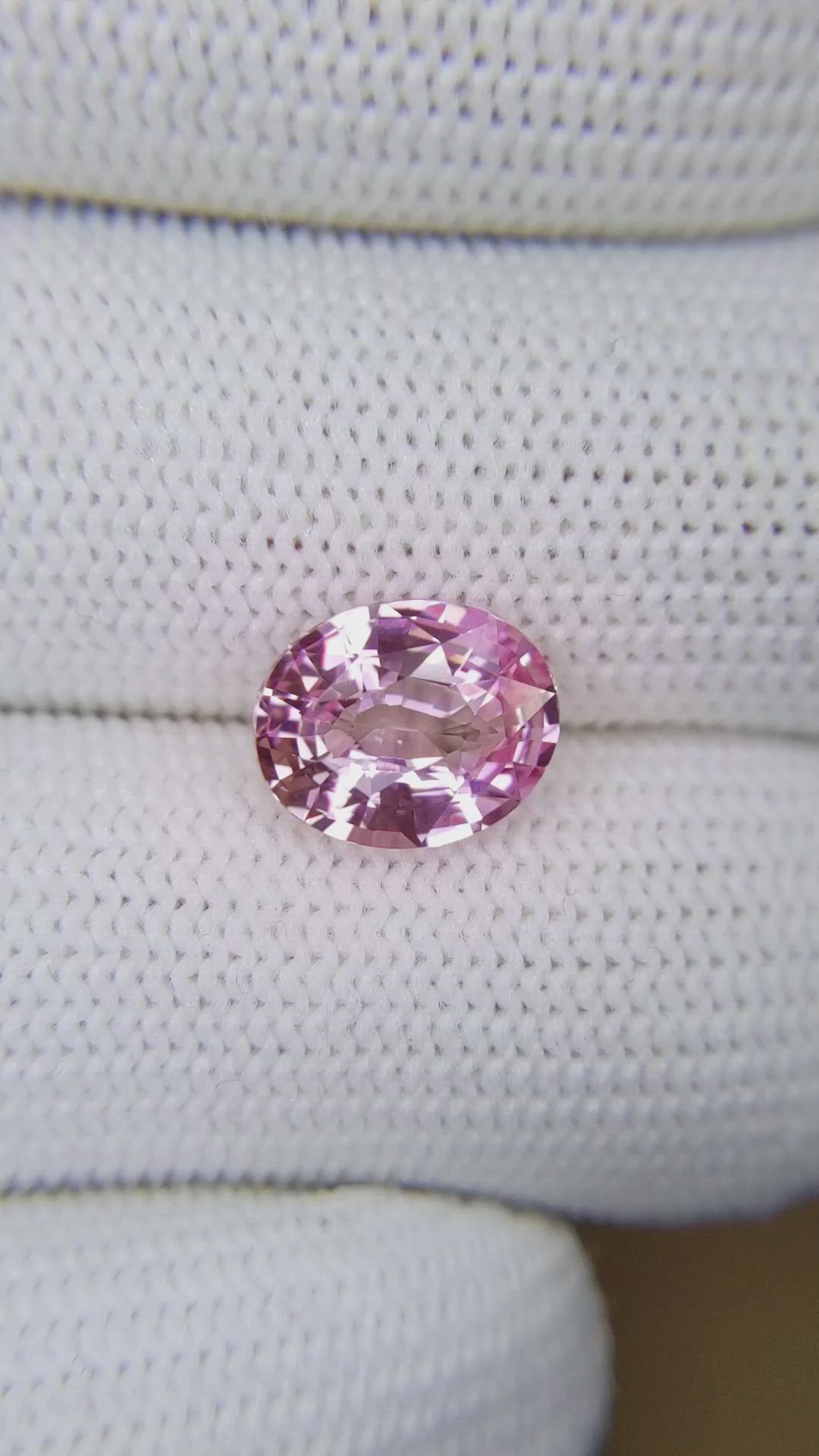 3.54 Ct. Pink Sapphire from Ceylon (Sri Lanka) Size Video