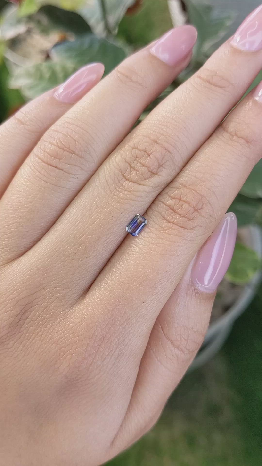0.37 Ct. Bi Color / Parti Sapphire from Ceylon (Sri Lanka) Size Video