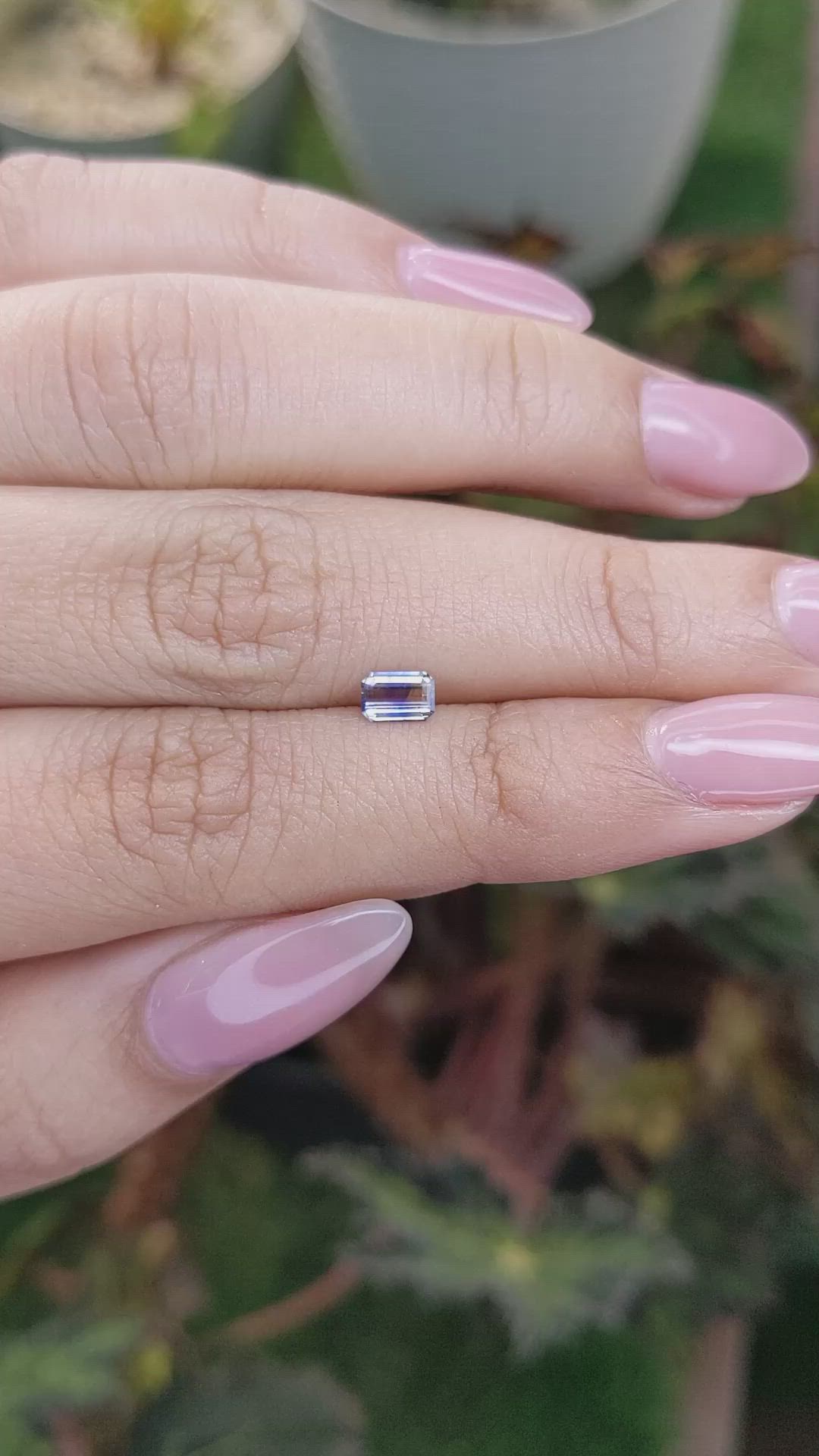 0.37 Ct. Bi Color / Parti Sapphire from Ceylon (Sri Lanka) Size Video