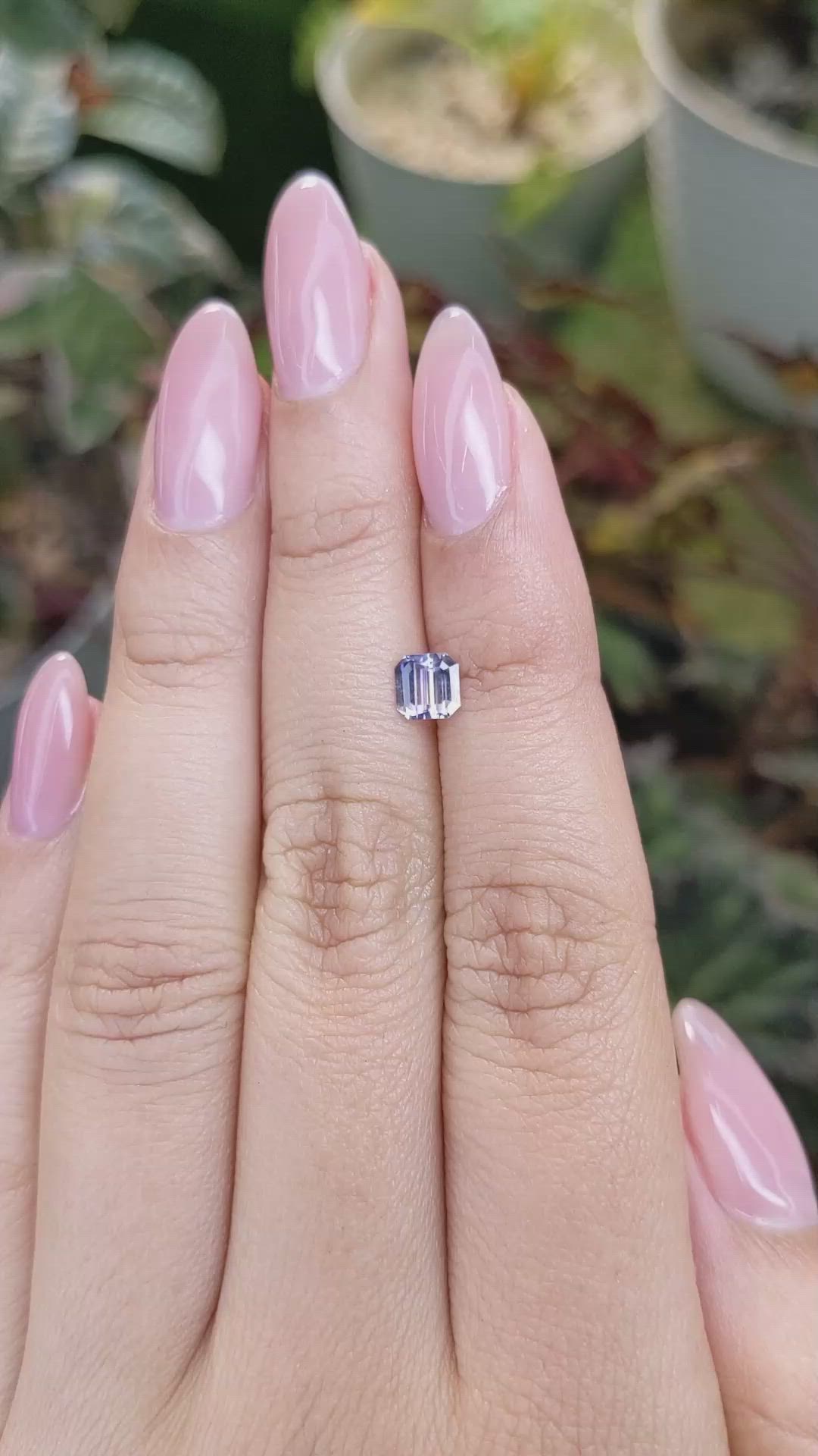 0.68 Ct. Bi Color Sapphire from Ceylon (Sri Lanka) Size Video