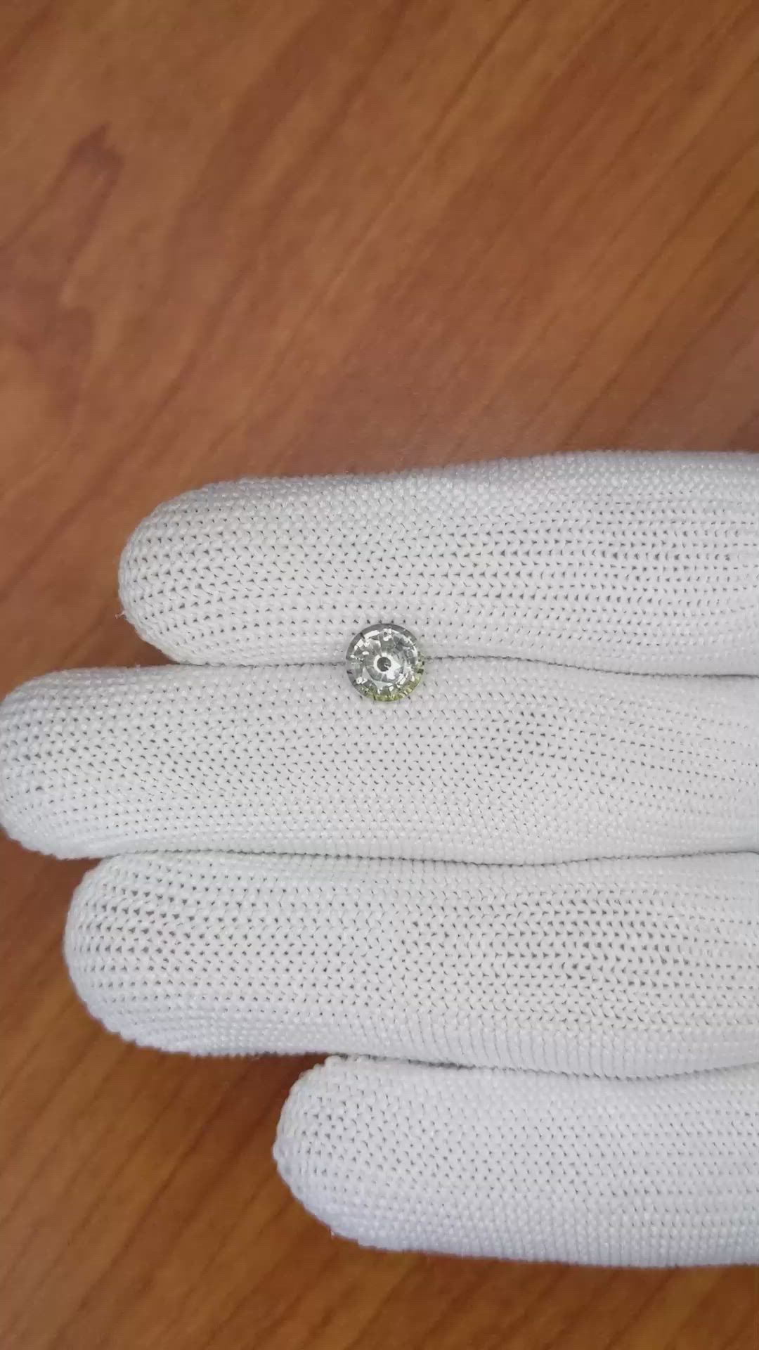 1.27 Ct. Bi Color Sapphire from Ceylon (Sri Lanka) Size Video