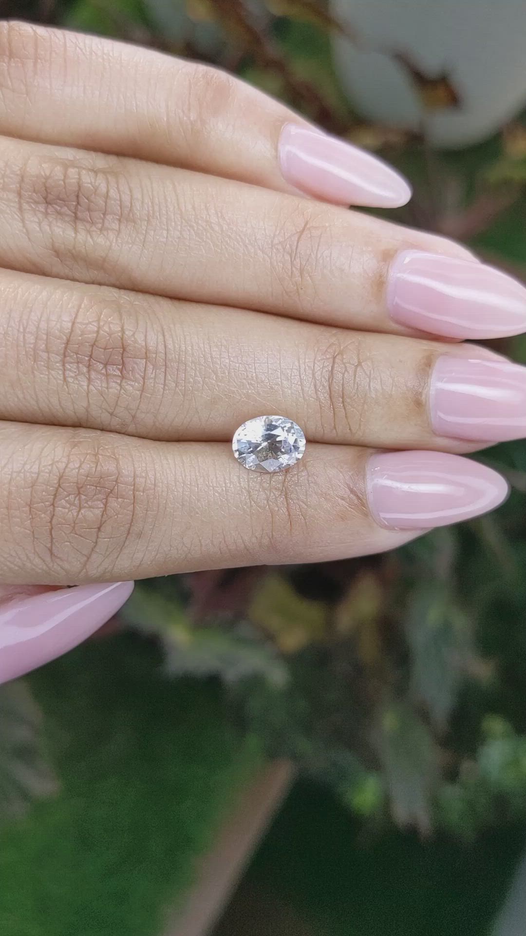 1.71 Ct. Yellow Sapphire from Ceylon (Sri Lanka) Size Video