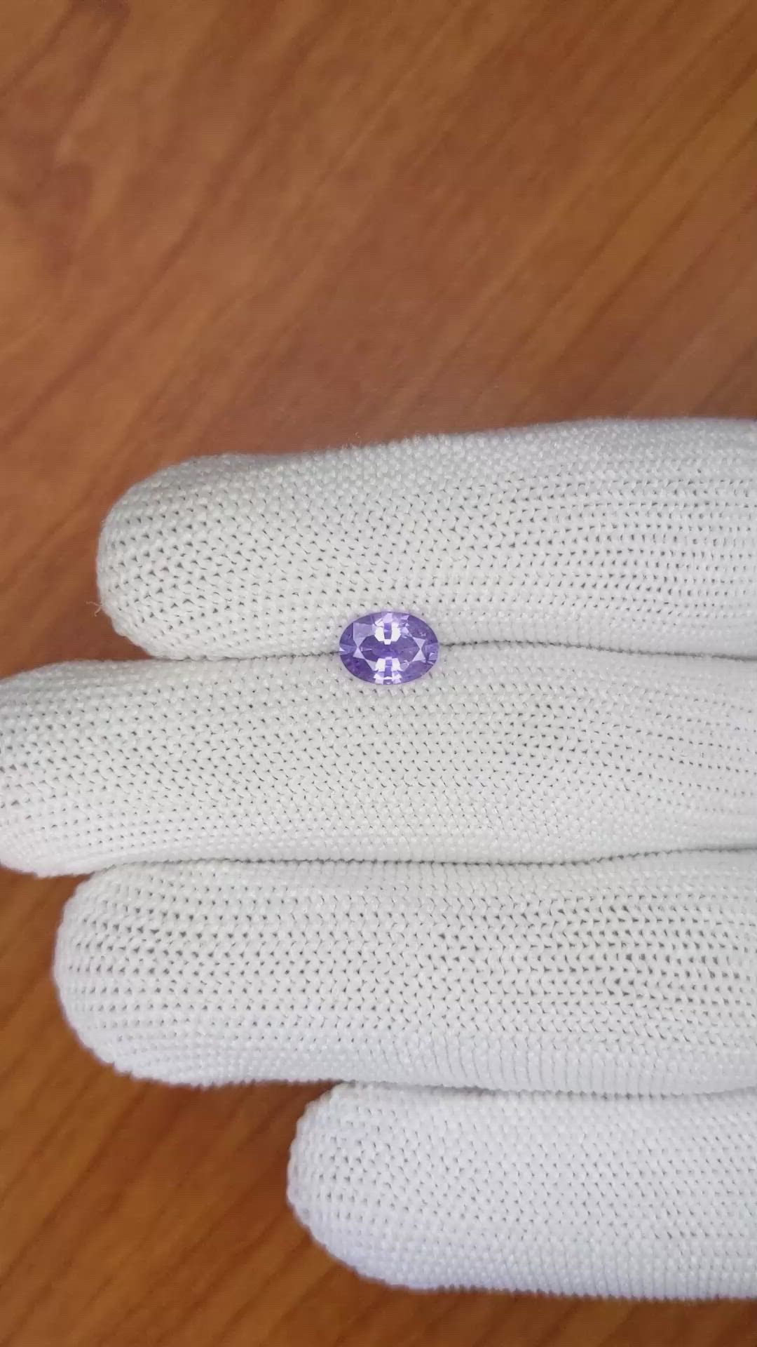 1.00 Ct. Violet Sapphire from Ceylon (Sri Lanka) Size Video