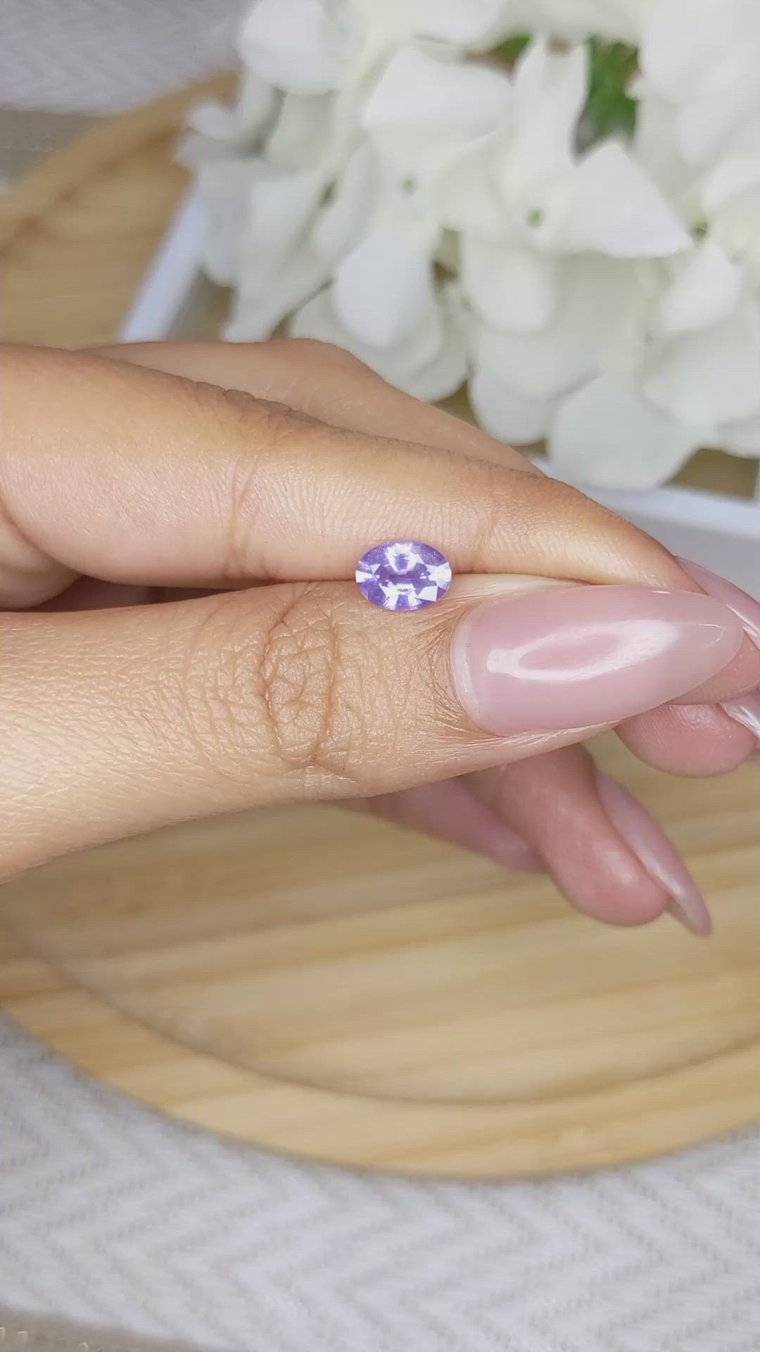 1.00 Ct. Violet Sapphire from Ceylon (Sri Lanka) Size Video