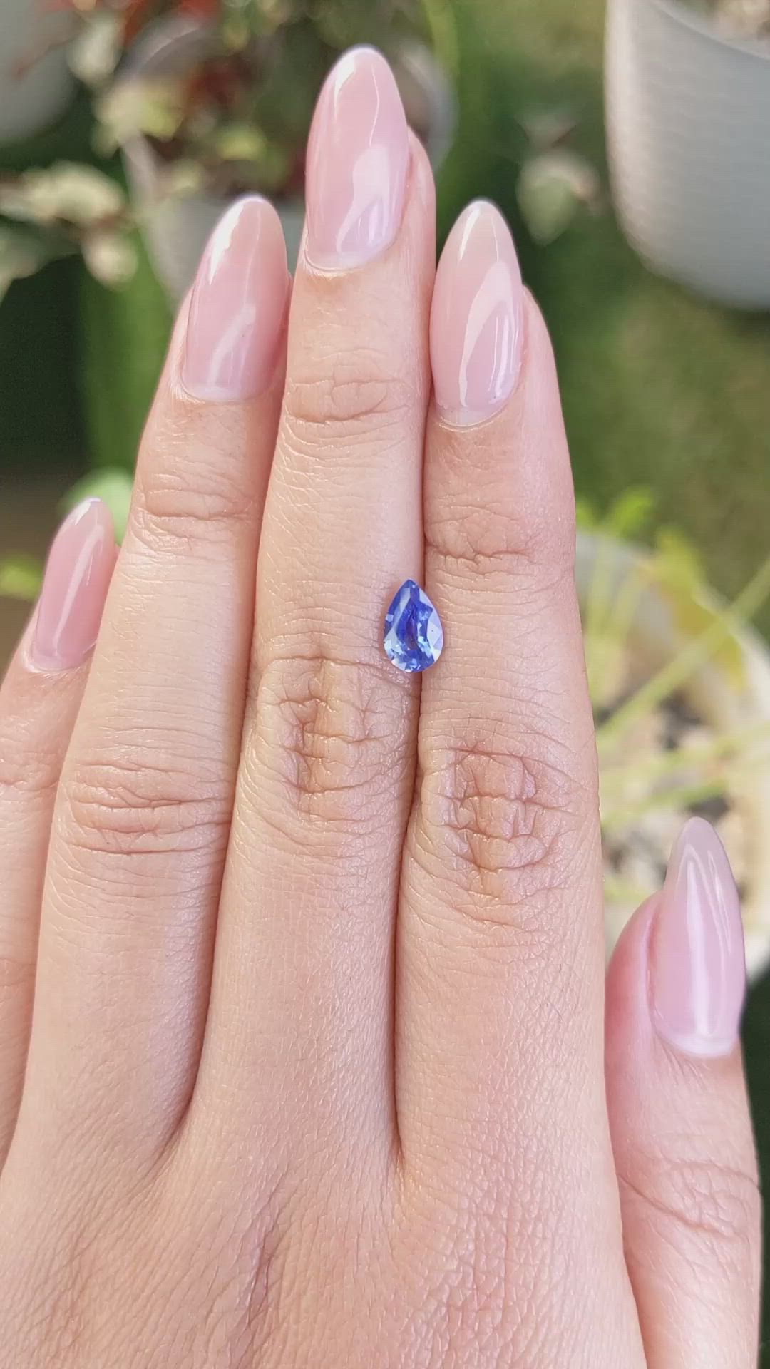 0.90 Ct. Blue Sapphire from Ceylon (Sri Lanka) Size Video