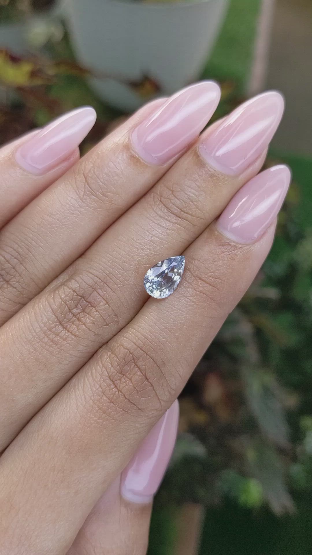 1.96 Ct. Bi Color Sapphire from Ceylon (Sri Lanka) Size Video