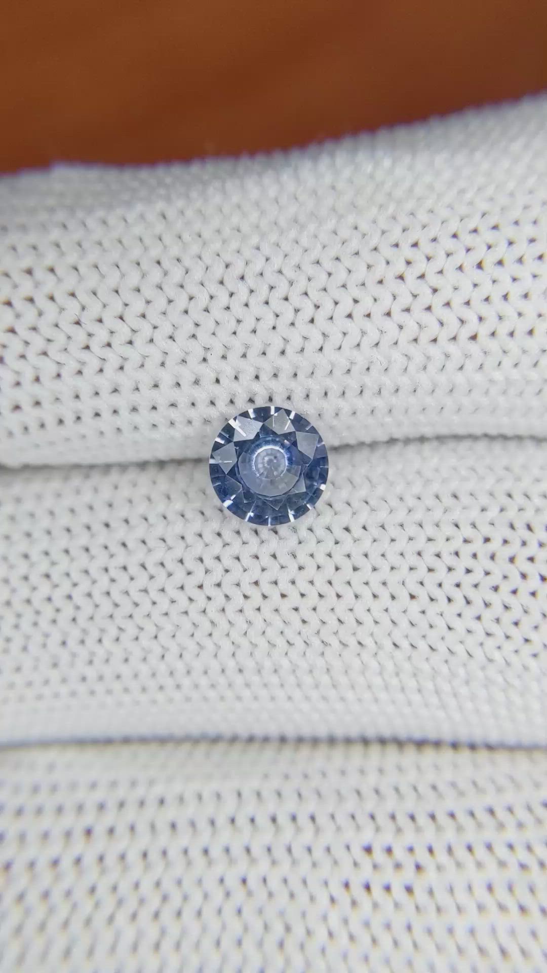 1.01 Ct. Blue Sapphire from Ceylon (Sri Lanka) Size Video
