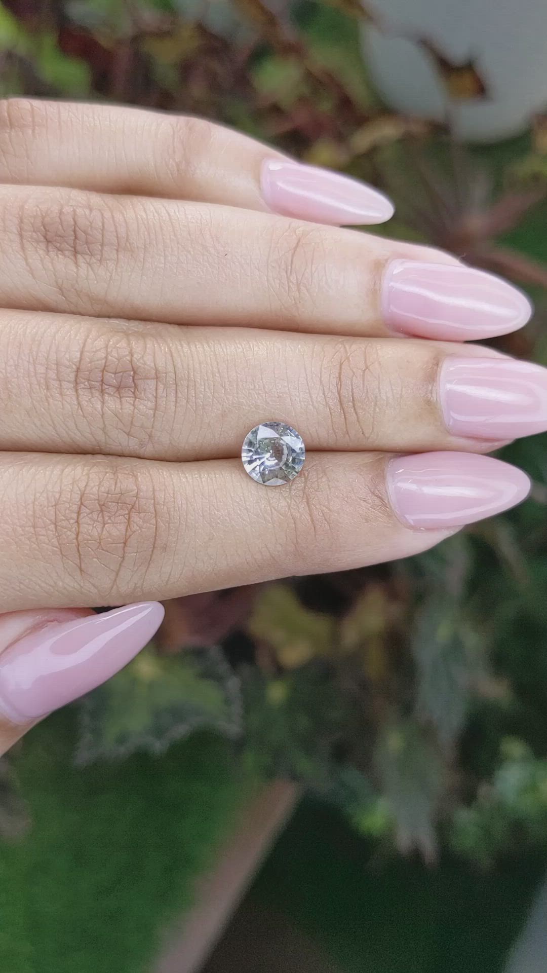 1.43 Ct. Bi Color Sapphire from Ceylon (Sri Lanka) Size Video