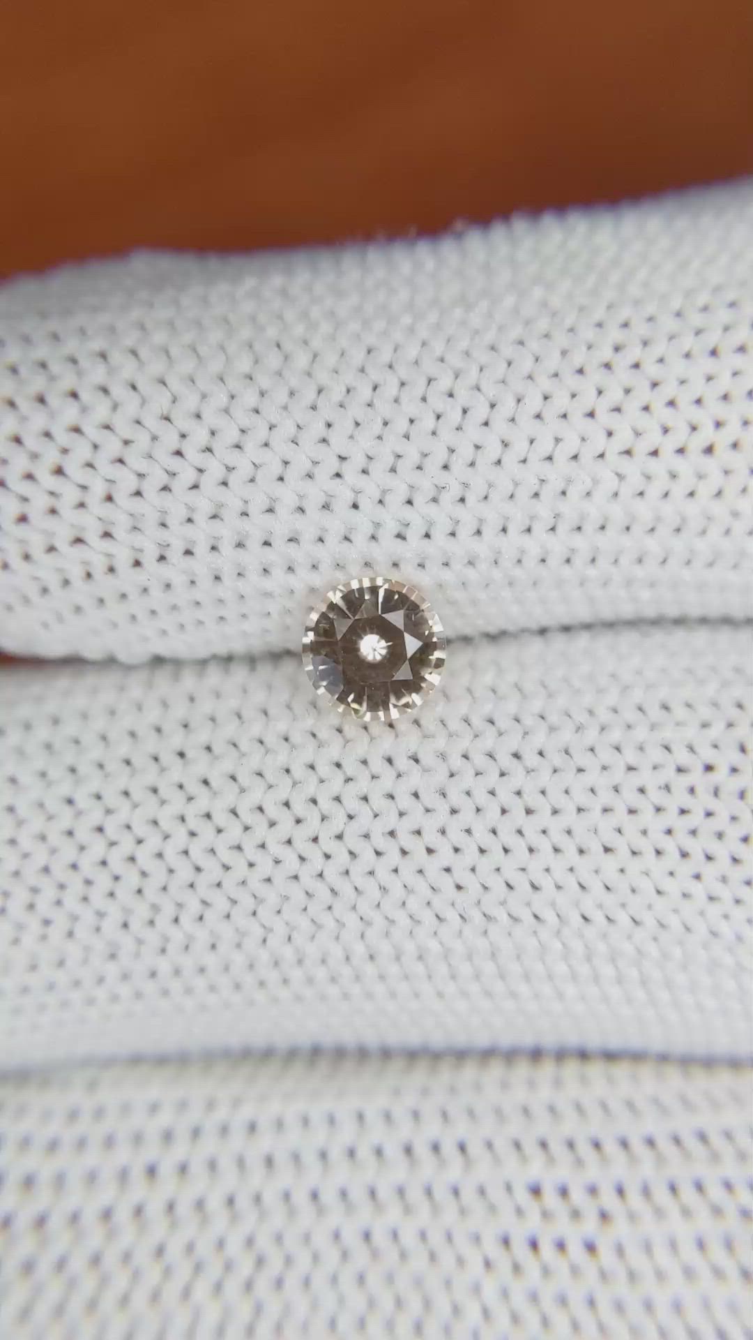 0.82 Ct. Peach Sapphire from Ceylon (Sri Lanka) Size Video