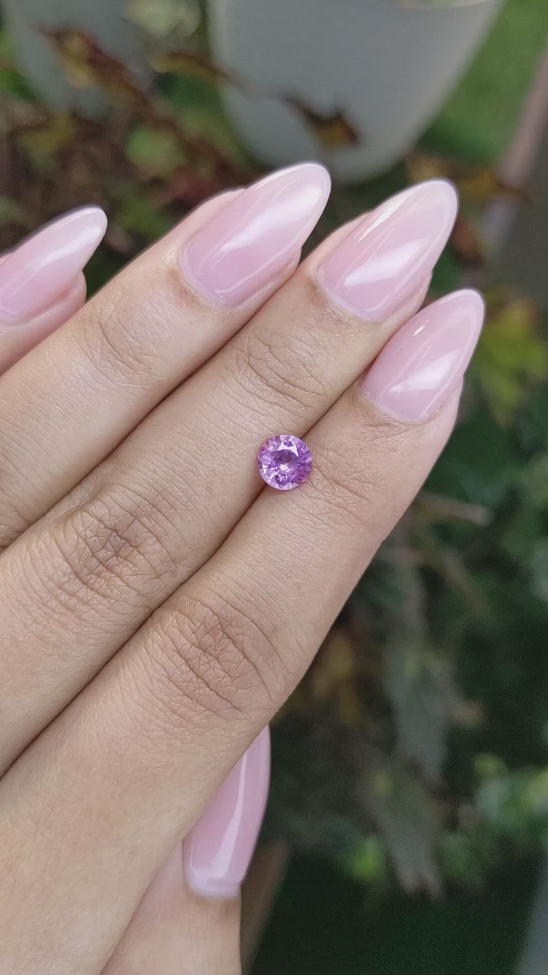 0.90 Ct. Pinkish Purple Sapphire from Ceylon (Sri Lanka) Size Video