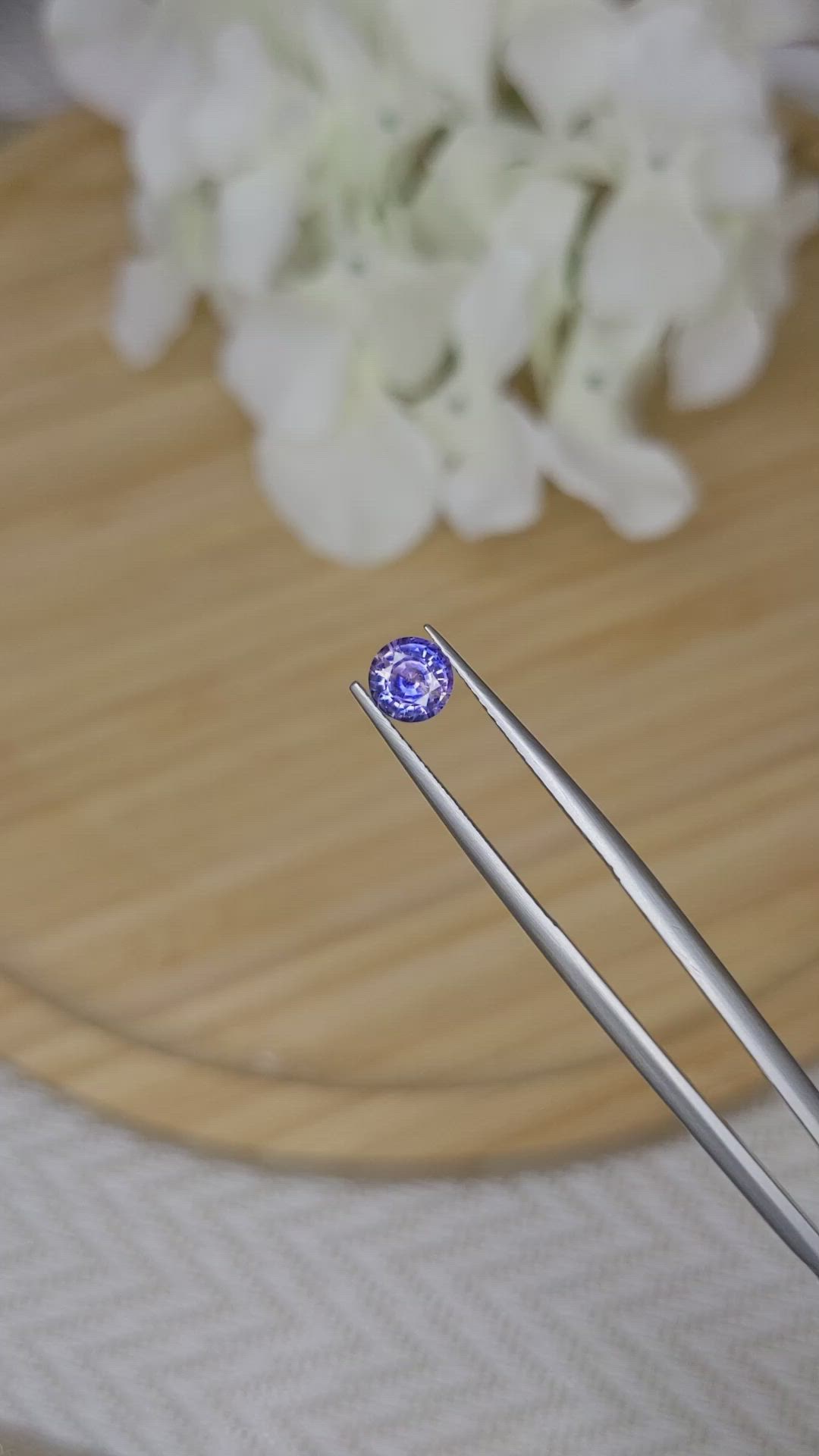 0.74 Ct. Bi Color Sapphire from Ceylon (Sri Lanka) Size Video