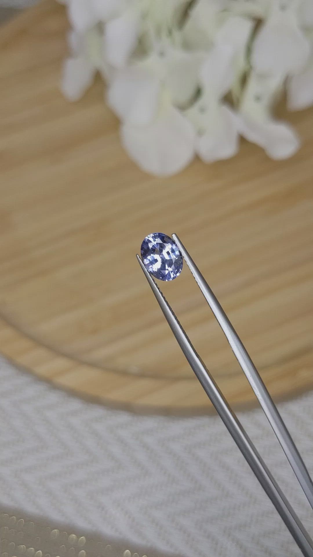 1.71 Ct. Blue Sapphire from Ceylon (Sri Lanka) Size Video