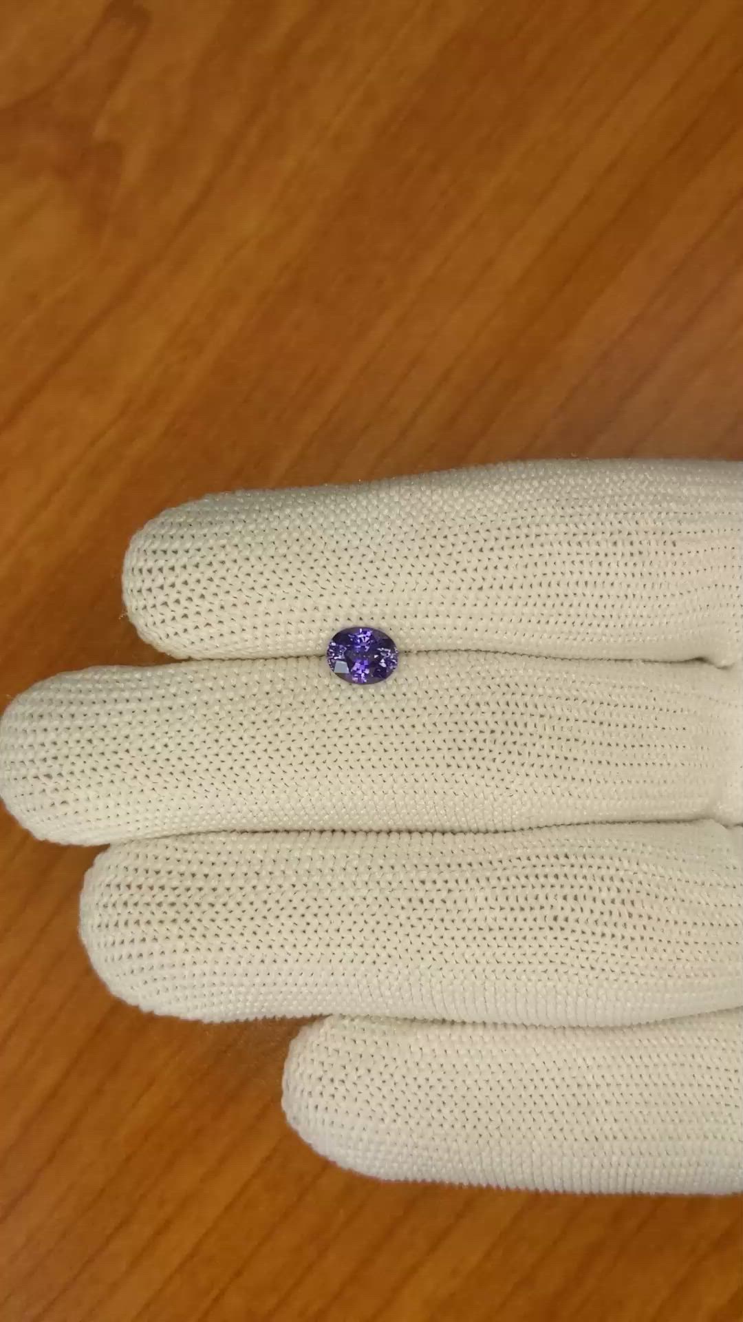 1.00 Ct. Color Change Sapphire from Ceylon (Sri Lanka) Size Video