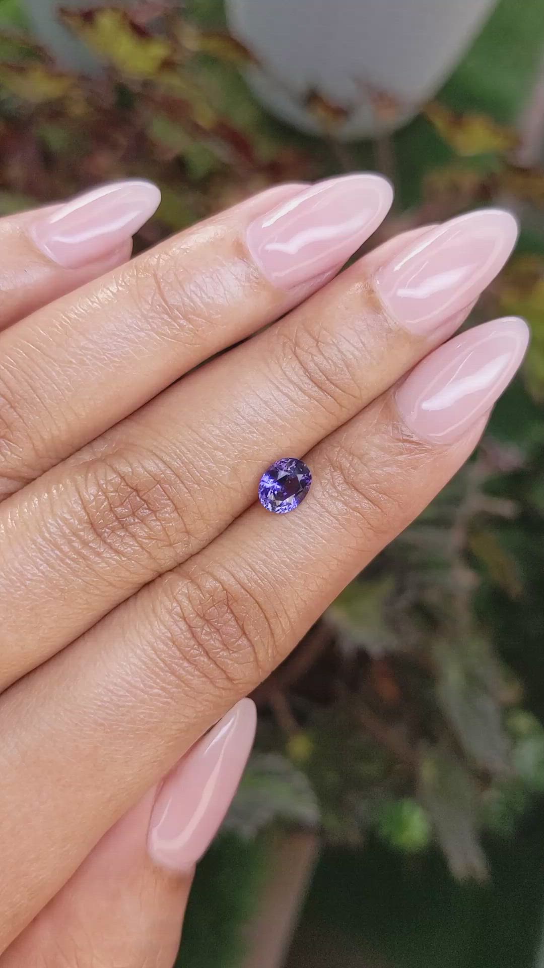 1.00 Ct. Color Change Sapphire from Ceylon (Sri Lanka) Size Video