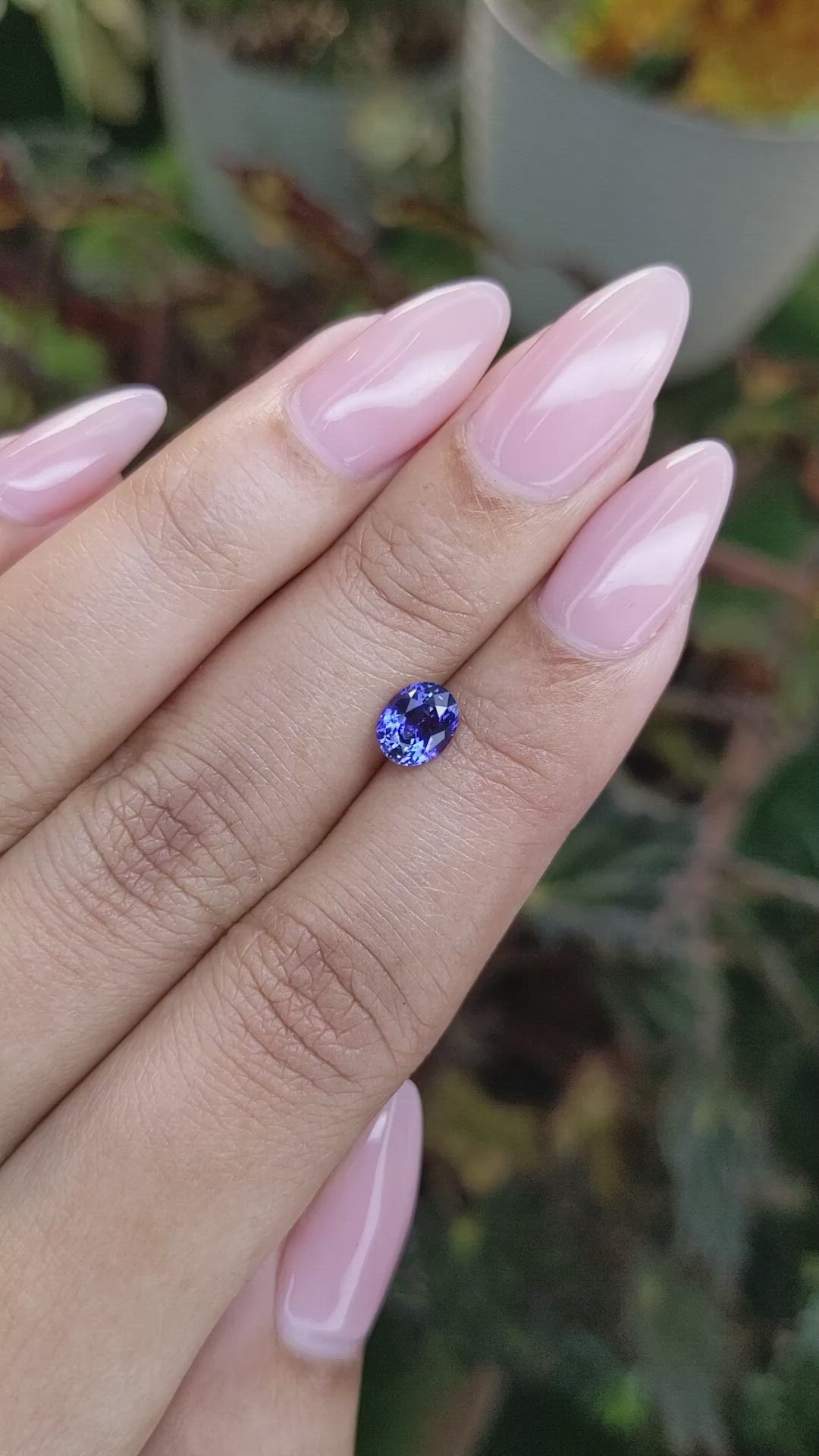 1.00 Ct. Color Change Sapphire from Ceylon (Sri Lanka) Size Video