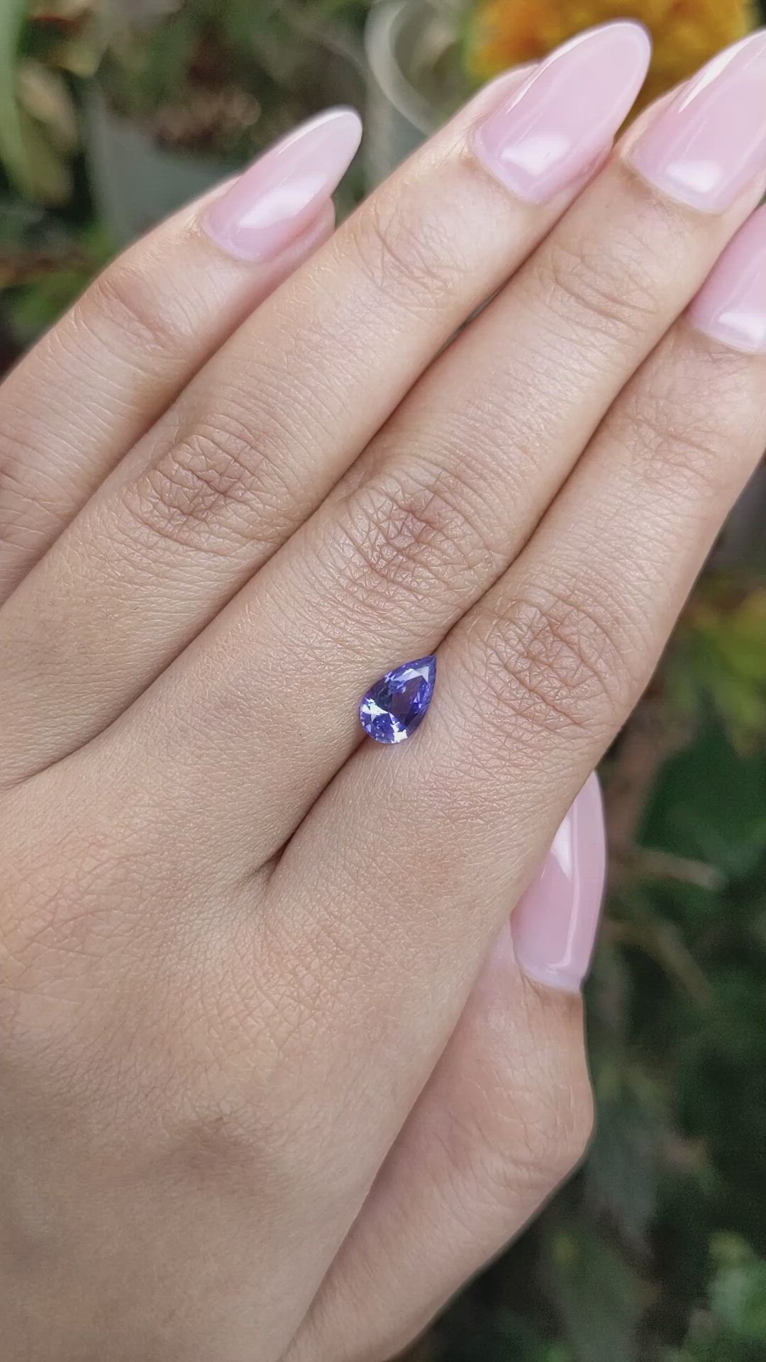 1.03 Ct. Blue Sapphire from Ceylon (Sri Lanka) Size Video
