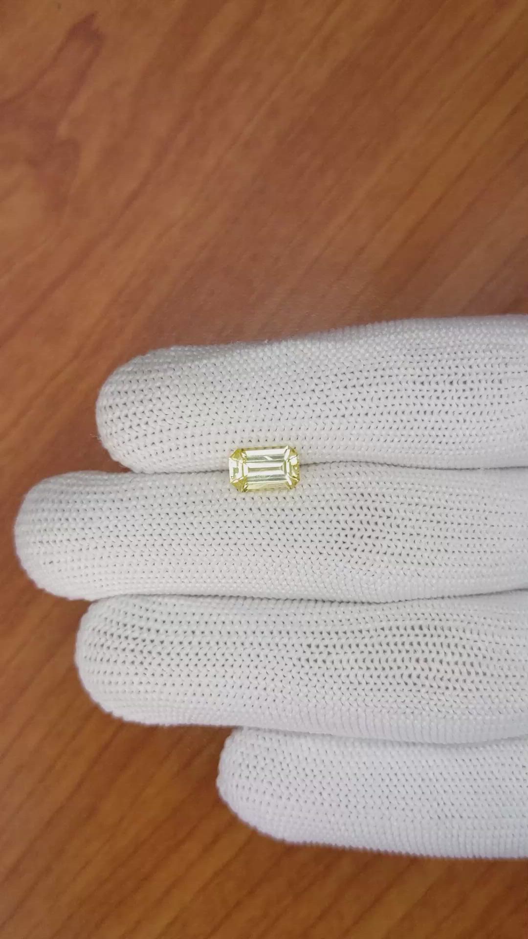 1.76 Ct. Yellow Sapphire from Ceylon (Sri Lanka) Size Video