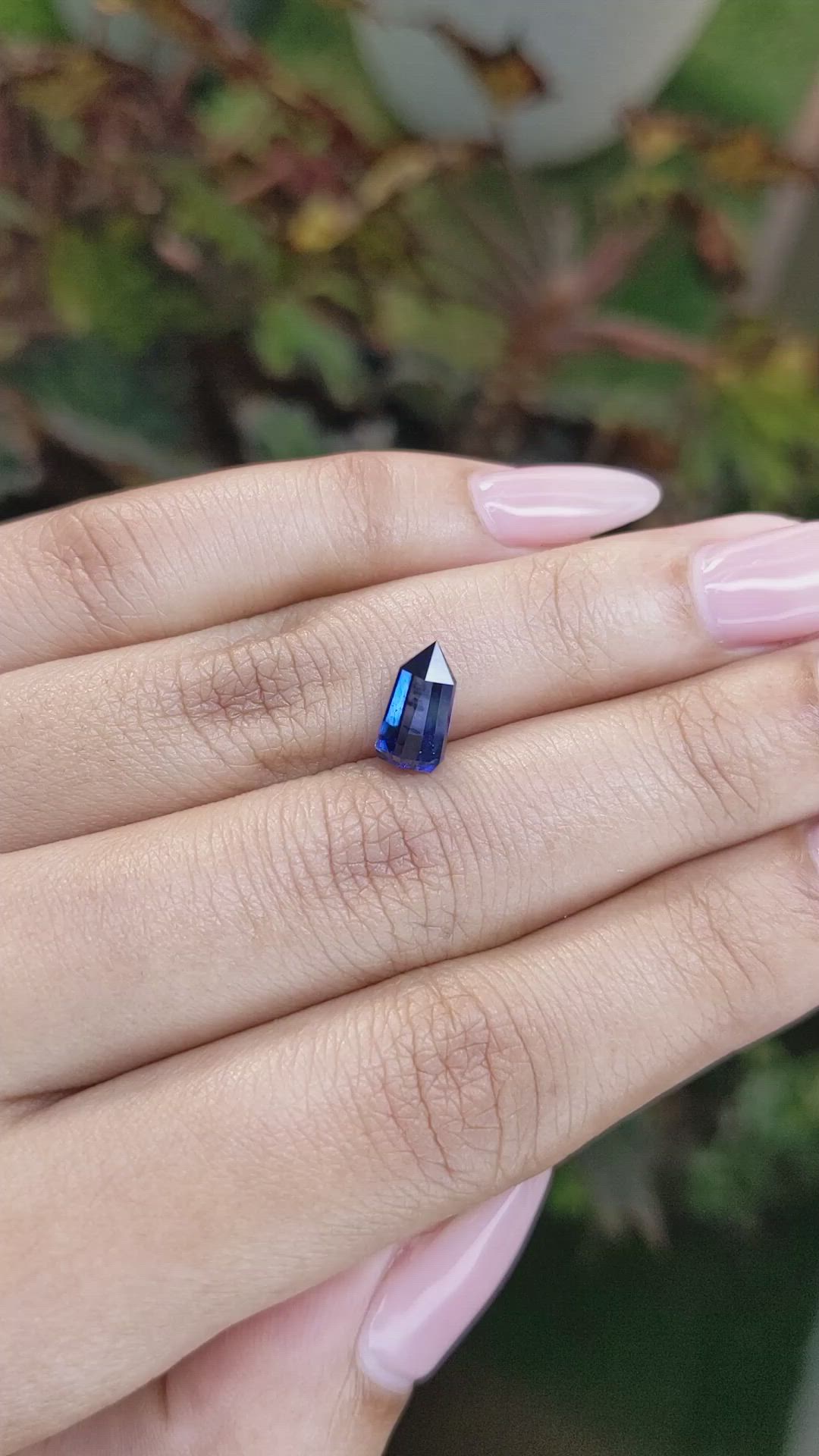 1.94 Ct. Blue Rough Sapphire Crystal from Ceylon (Sri Lanka) Size Video