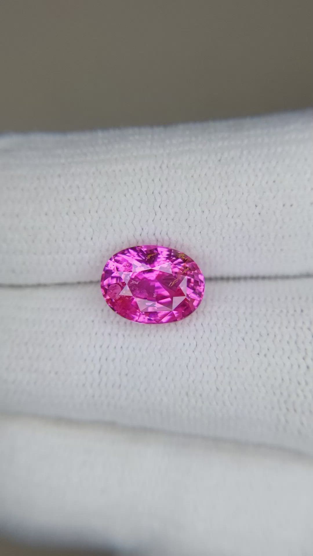 3.01 Ct. Pink Sapphire from Ceylon (Sri Lanka) Size Video