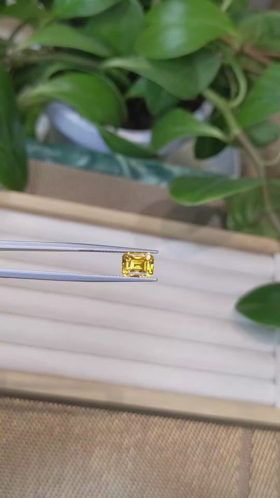 3.12 Ct. Orangish Yellow Sapphire from Ceylon (Sri Lanka) Size Video