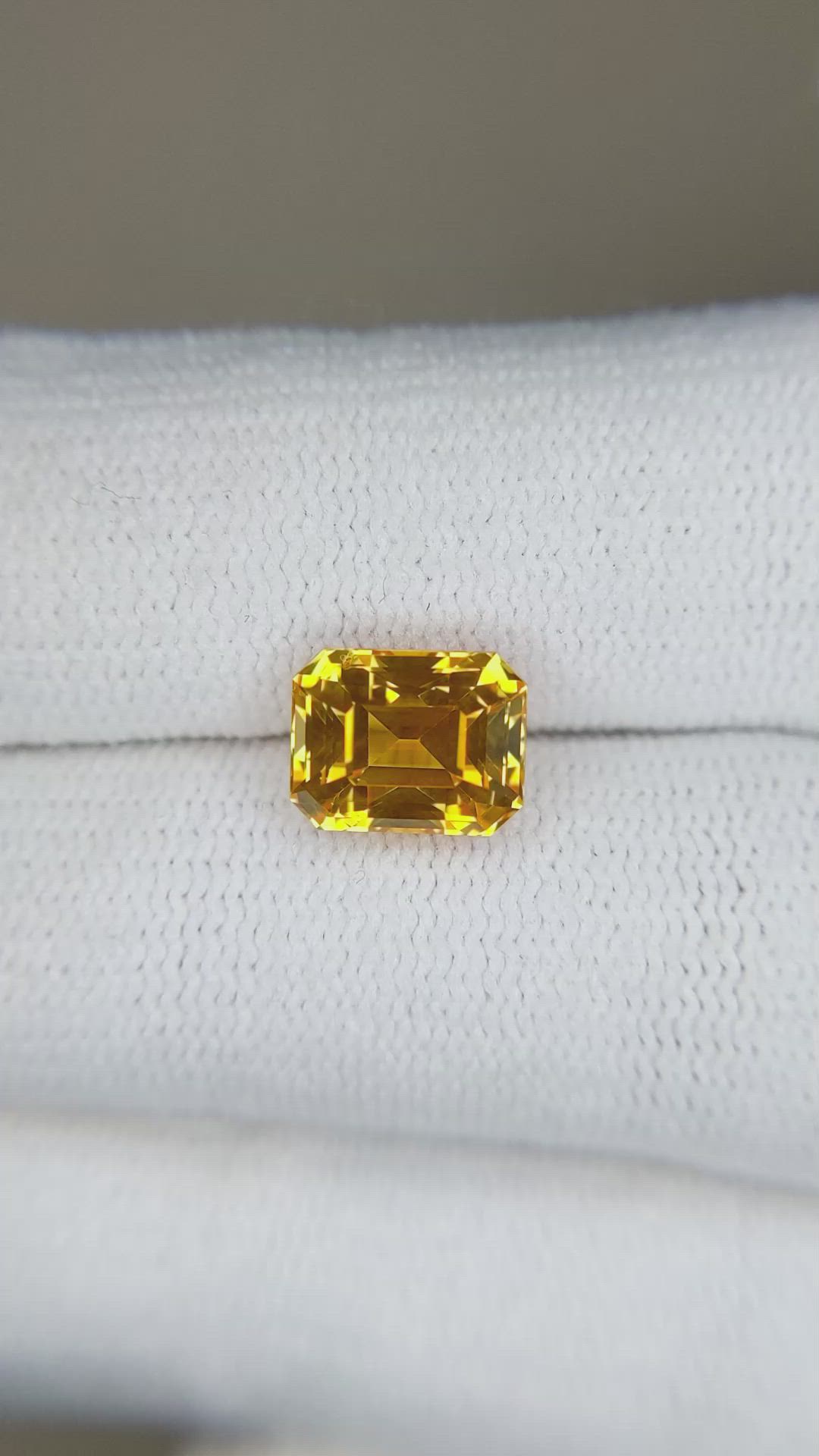 3.12 Ct. Orangish Yellow Sapphire from Ceylon (Sri Lanka) Size Video