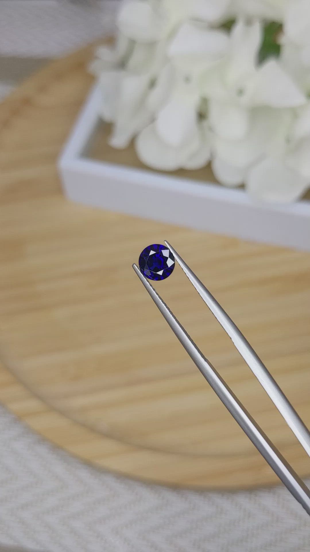 0.87 Ct. Blue Sapphire from Ceylon (Sri Lanka) Size Video