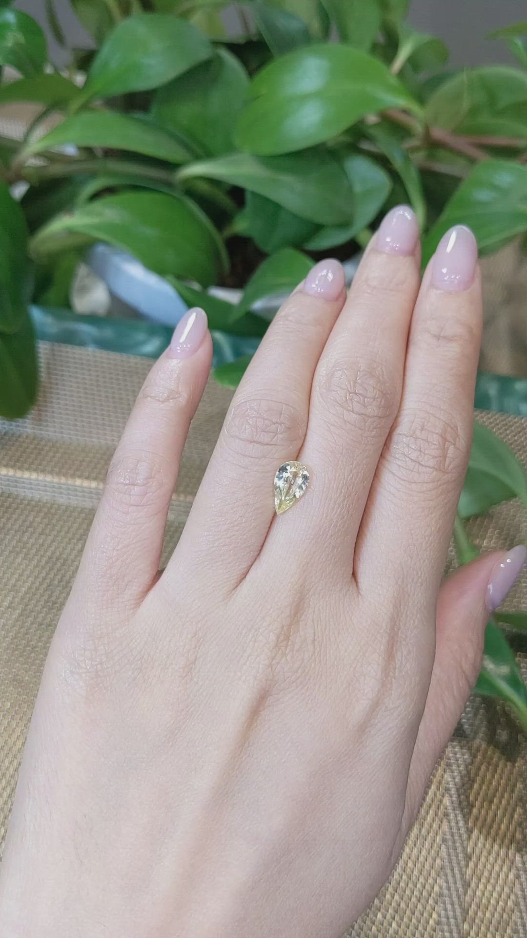 1.89 Ct. Yellow Sapphire from Ceylon (Sri Lanka) Size Video