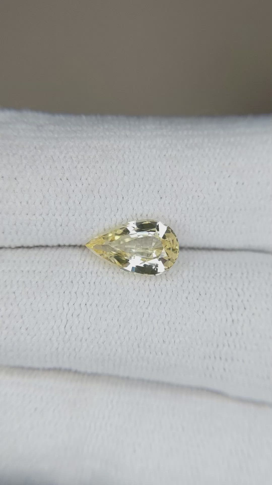 1.89 Ct. Yellow Sapphire from Ceylon (Sri Lanka) Size Video
