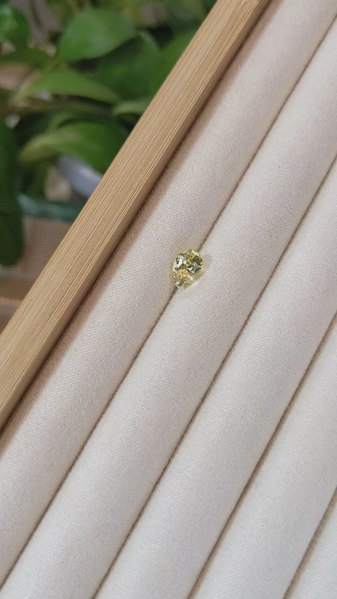 2.04 Ct. Yellow Sapphire from Ceylon (Sri Lanka) Size Video