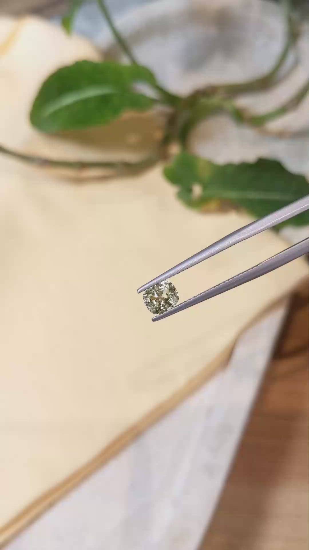 1.07 Ct. Yellow Sapphire from Ceylon (Sri Lanka) Size Video