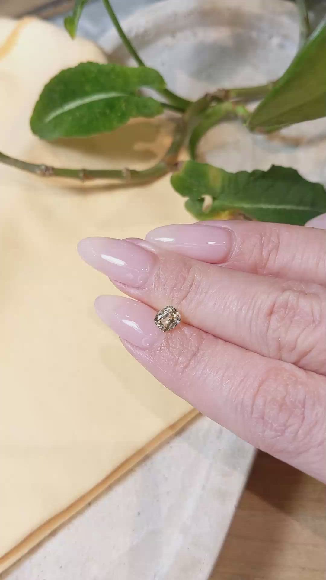 1.07 Ct. Yellow Sapphire from Ceylon (Sri Lanka) Size Video