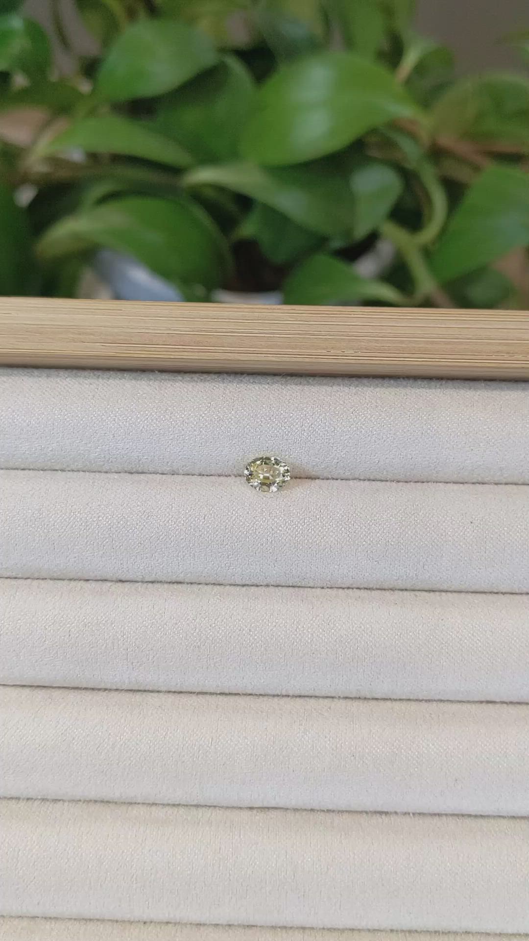 1.10 Ct. Yellow Sapphire from Ceylon (Sri Lanka) Size Video