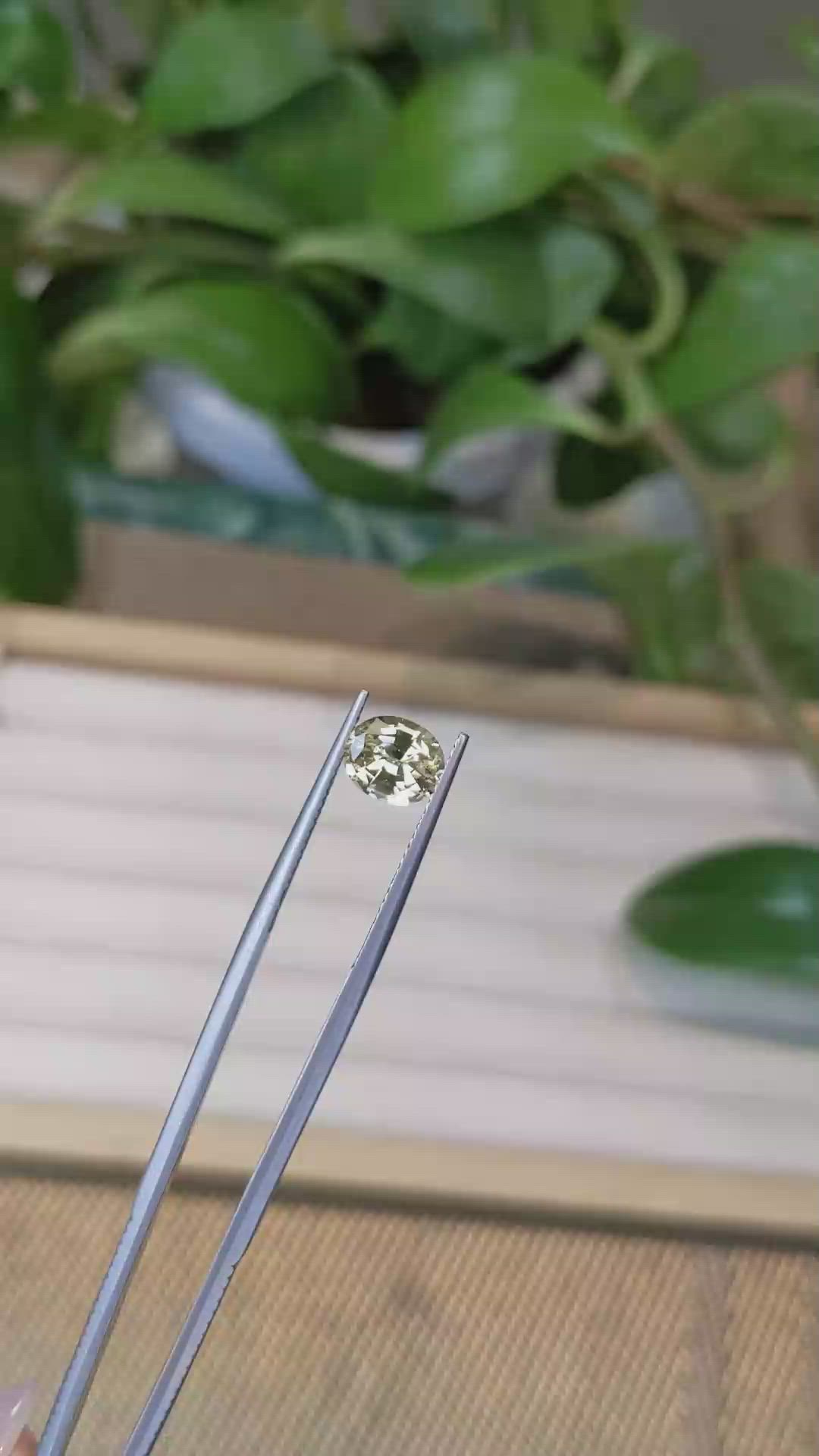 1.95 Ct. Yellow Sapphire from Ceylon (Sri Lanka) Size Video