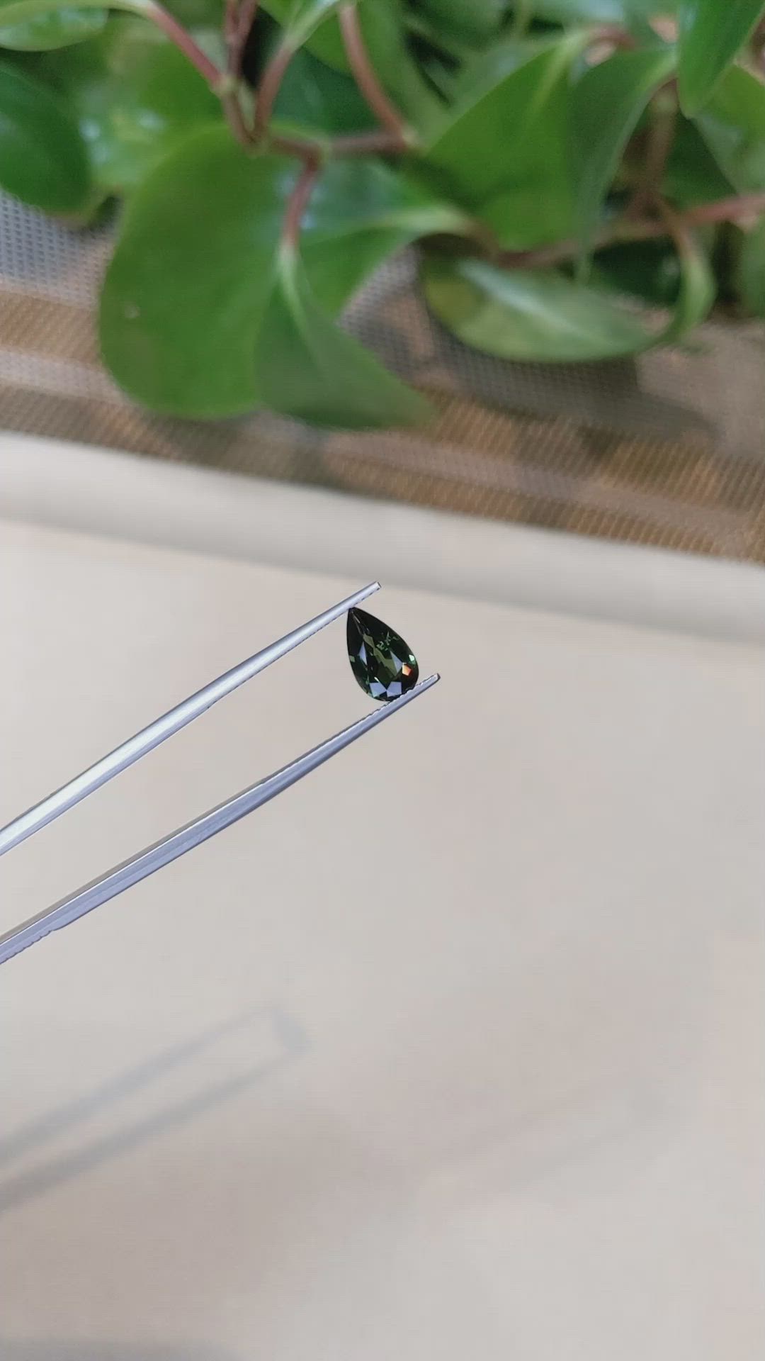 1.75 Ct. Green Sapphire from Ceylon (Sri Lanka) Size Video
