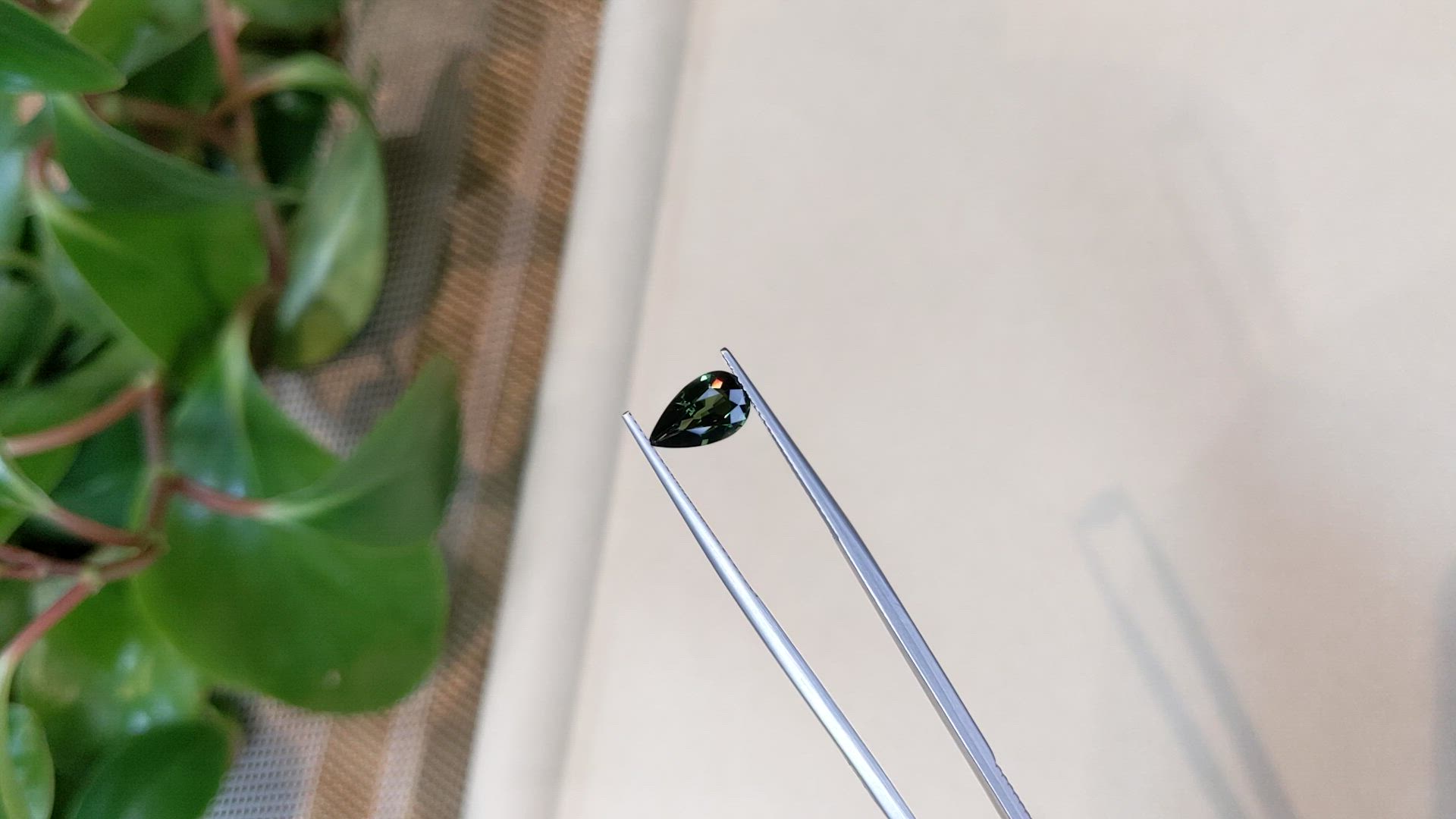1.75 Ct. Green Sapphire from Ceylon (Sri Lanka) Size Video