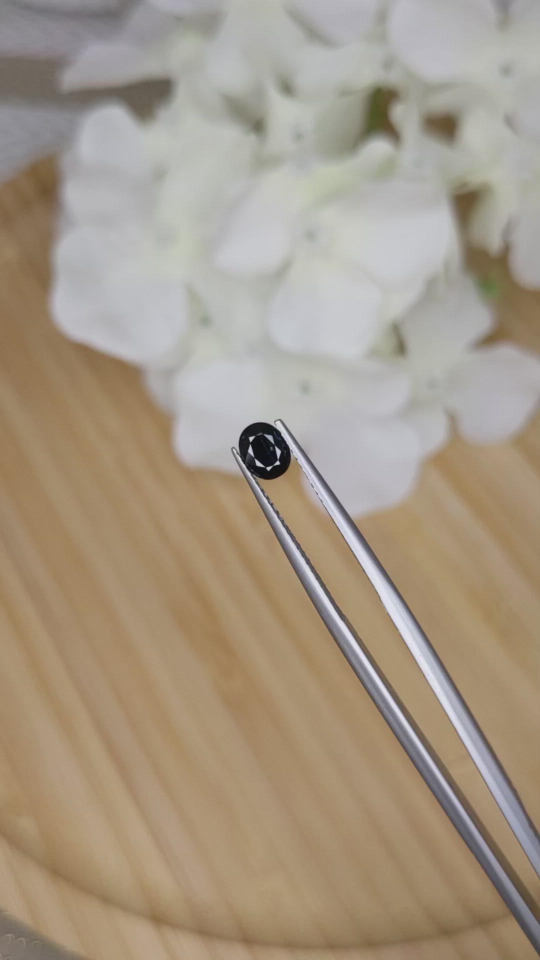 0.84 Ct. Blue Sapphire from Ceylon (Sri Lanka) Size Video