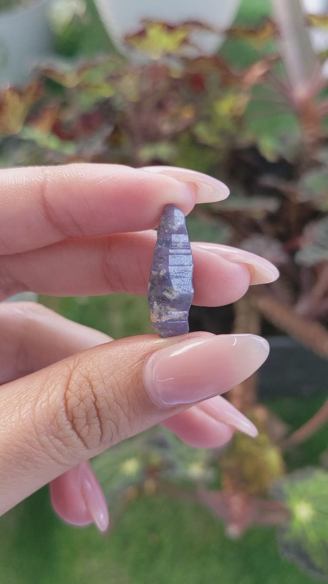 14.65 Ct. Purple Sapphire Crystal from Ceylon (Sri Lanka) Size Video