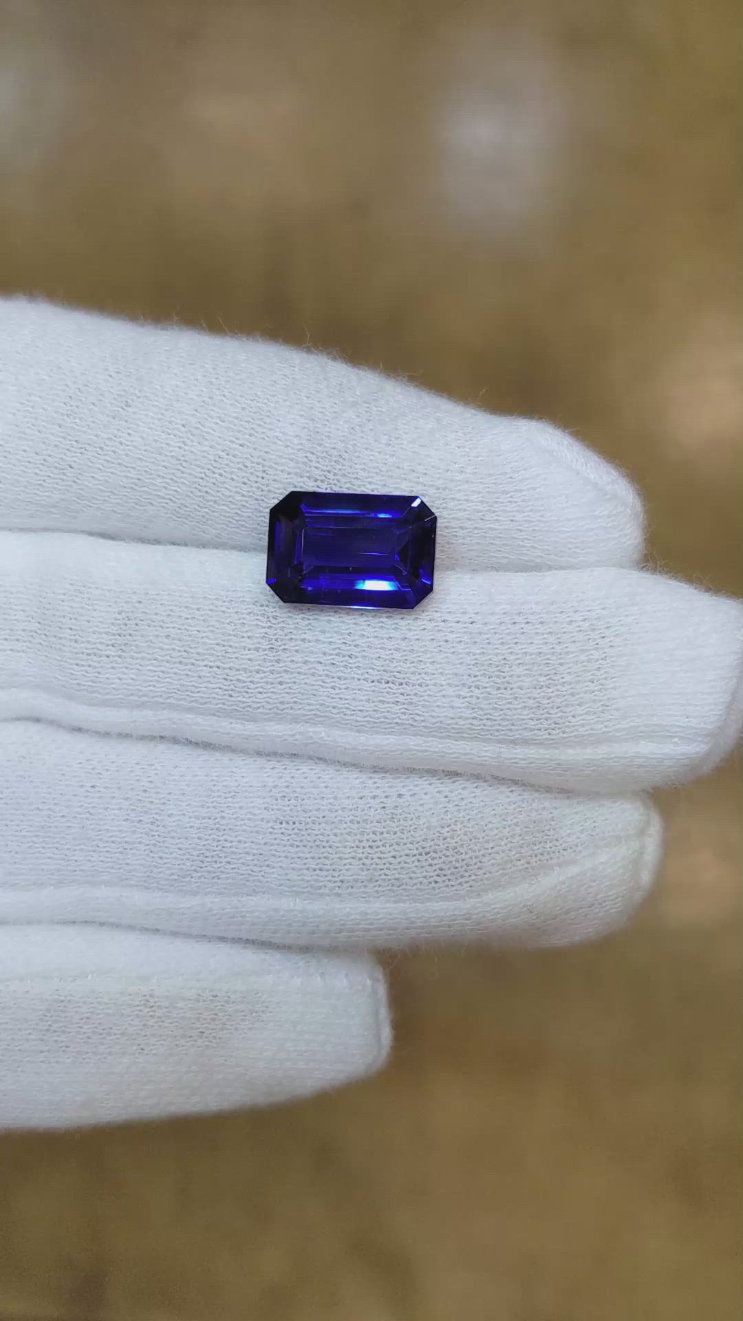 5.03 Ct. Blue Sapphire from Ceylon (Sri Lanka) Size Video