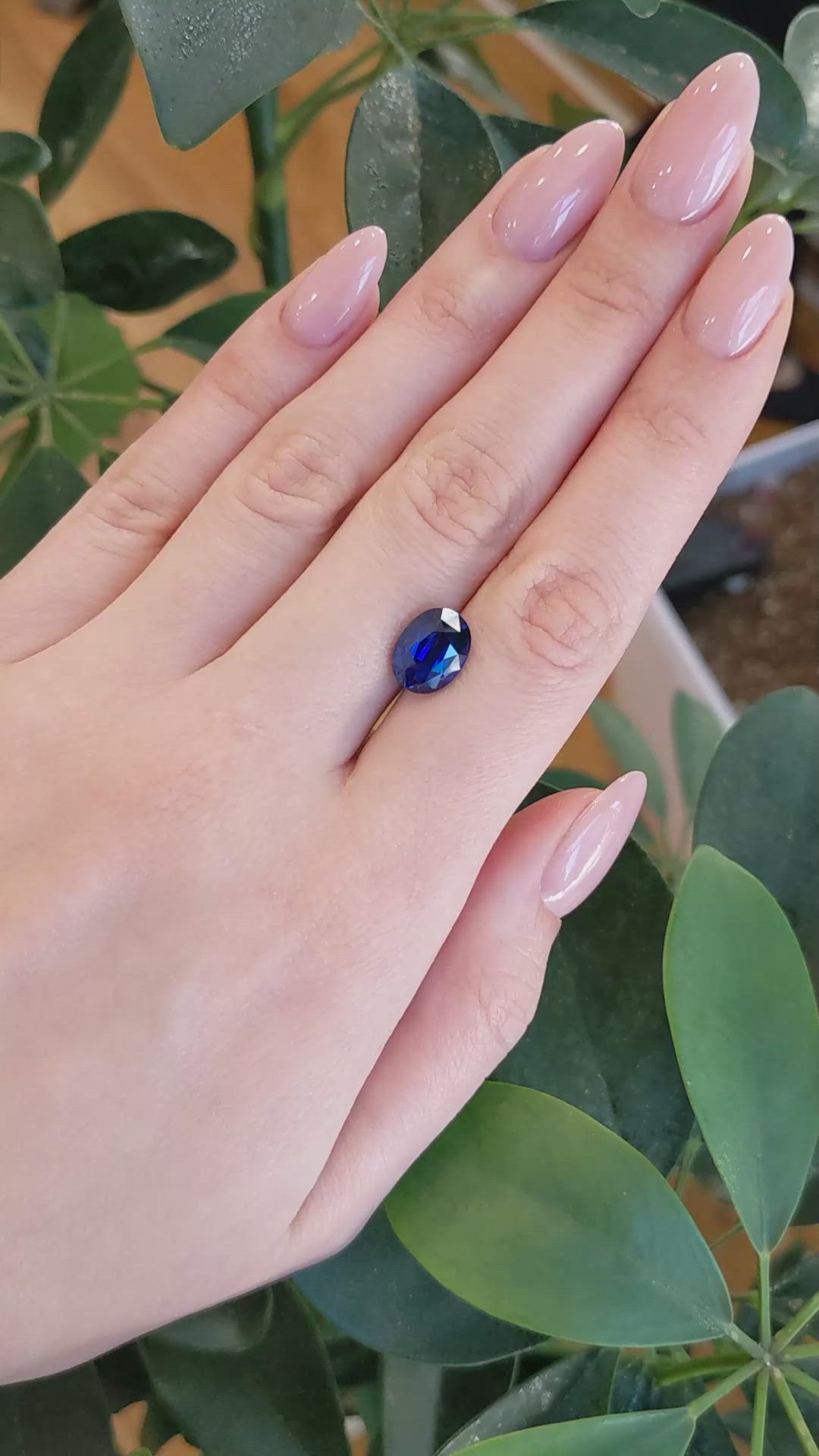 5.26 Ct. Blue Sapphire from Ceylon (Sri Lanka) Size Video