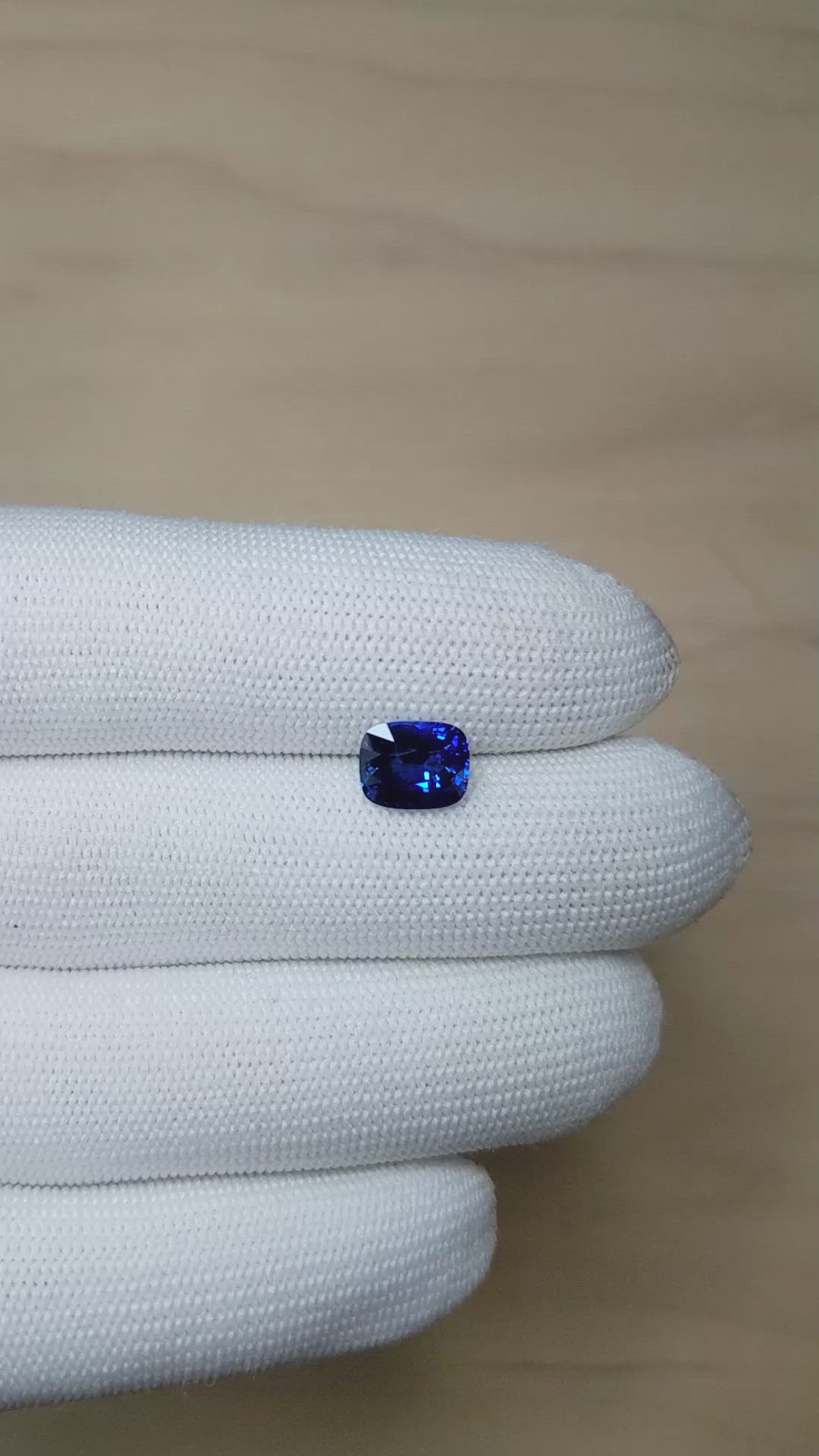 3.14 Ct. Blue Sapphire from Ceylon (Sri Lanka) Size Video