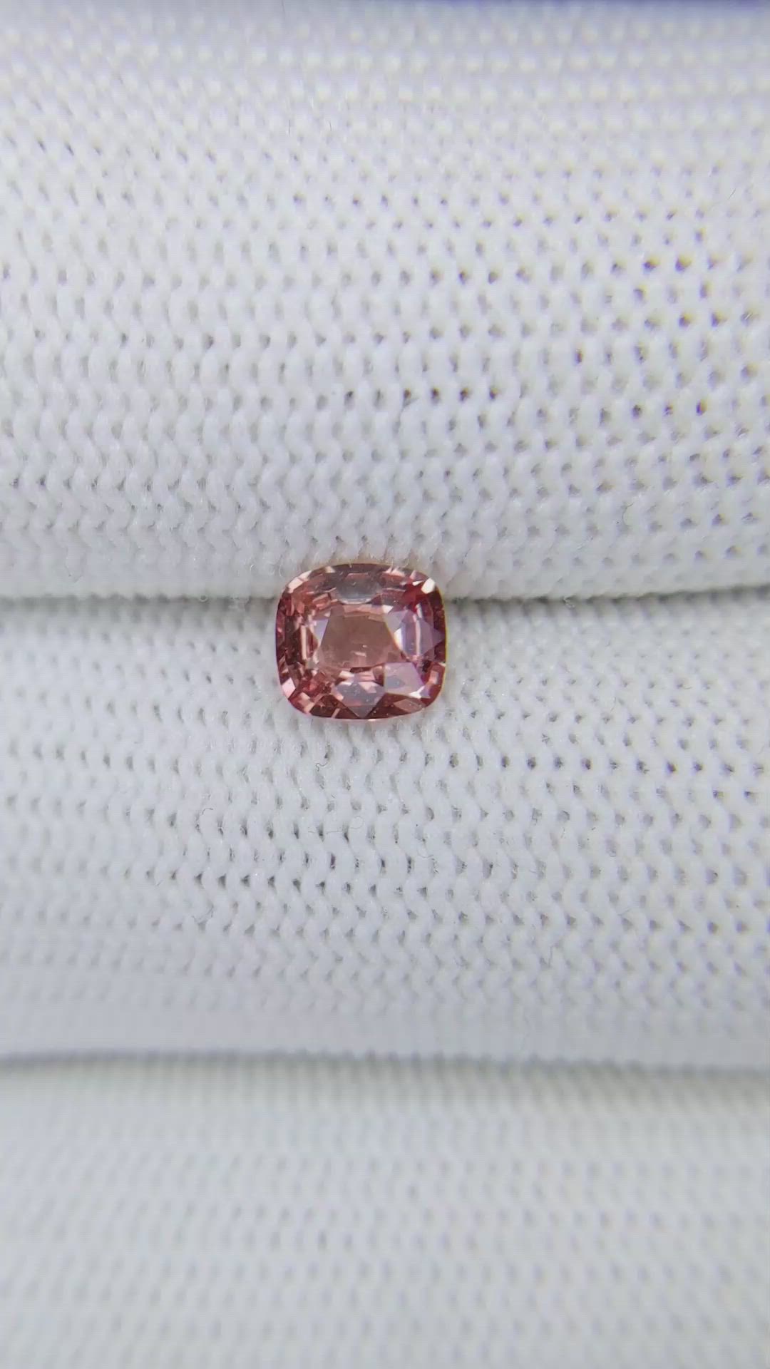 1.02 Ct. Padparadscha Sapphire from Ceylon (Sri Lanka) Size Video