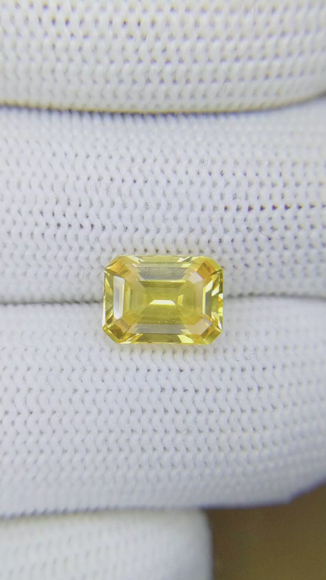3.69 Ct. Yellow Sapphire from Ceylon (Sri Lanka) Size Video
