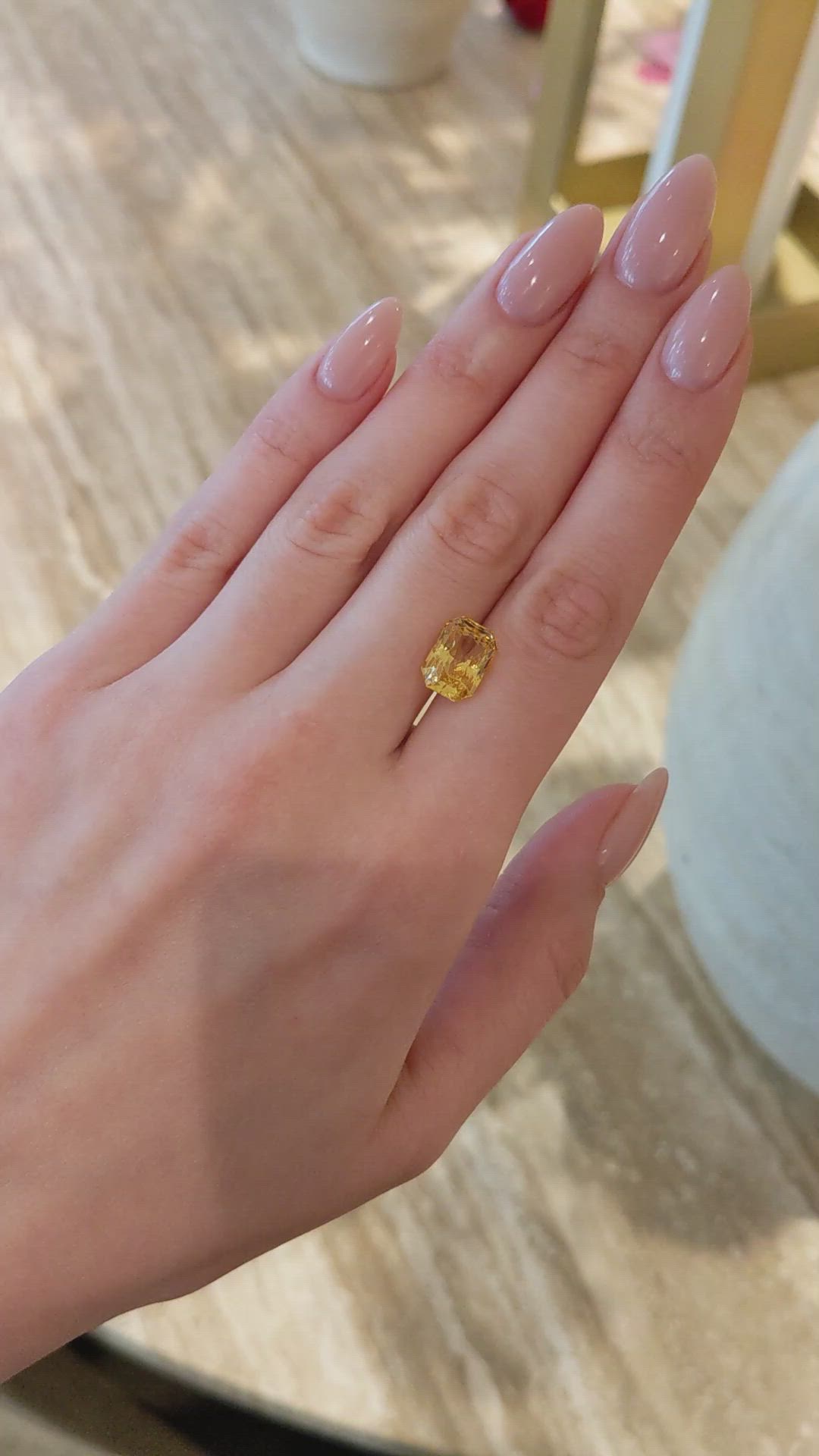 6.57 Ct. Yellow Sapphire from Ceylon (Sri Lanka) Size Video