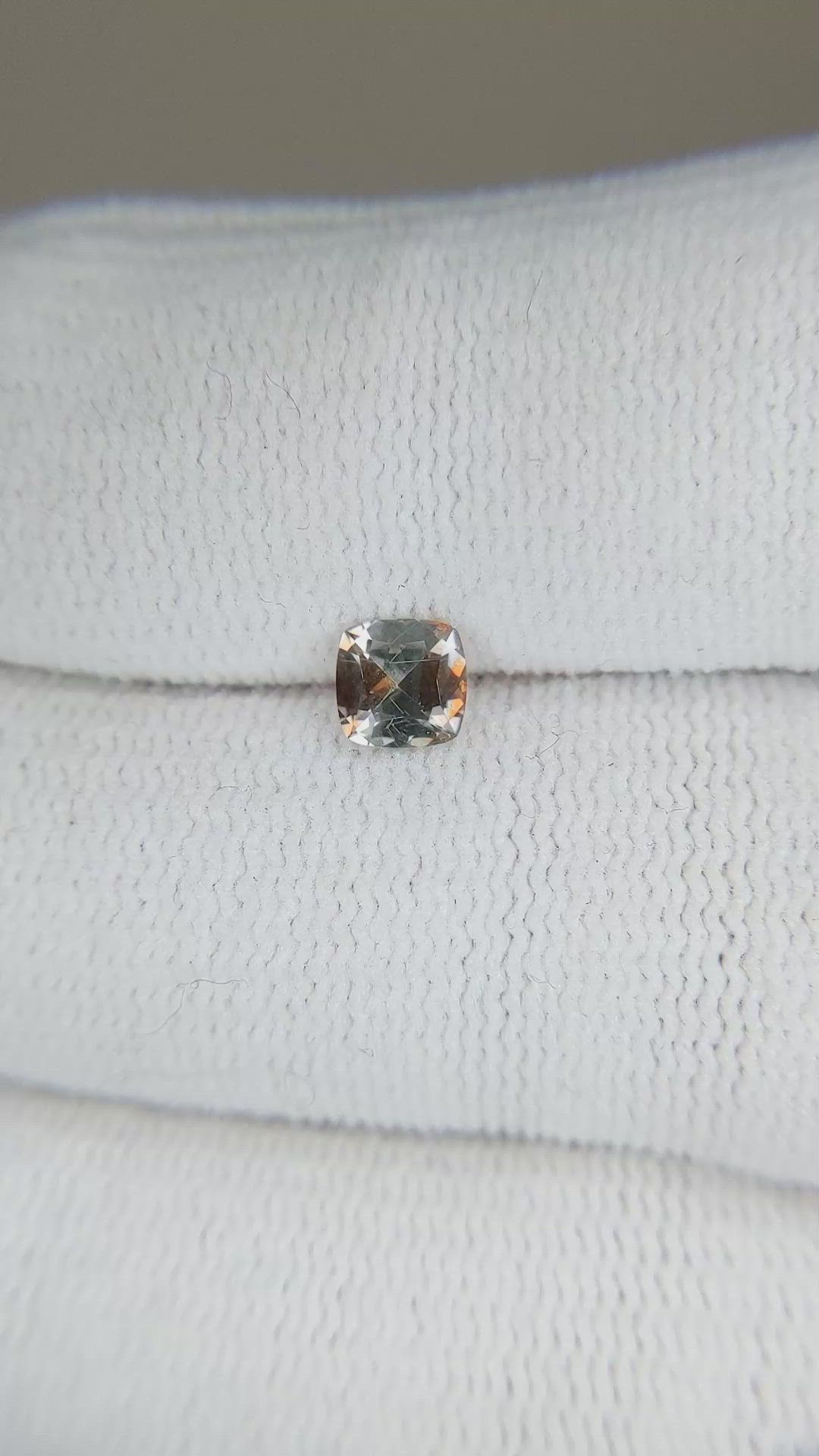 0.50 Ct. Bi Color Sapphire from Montana Size Video