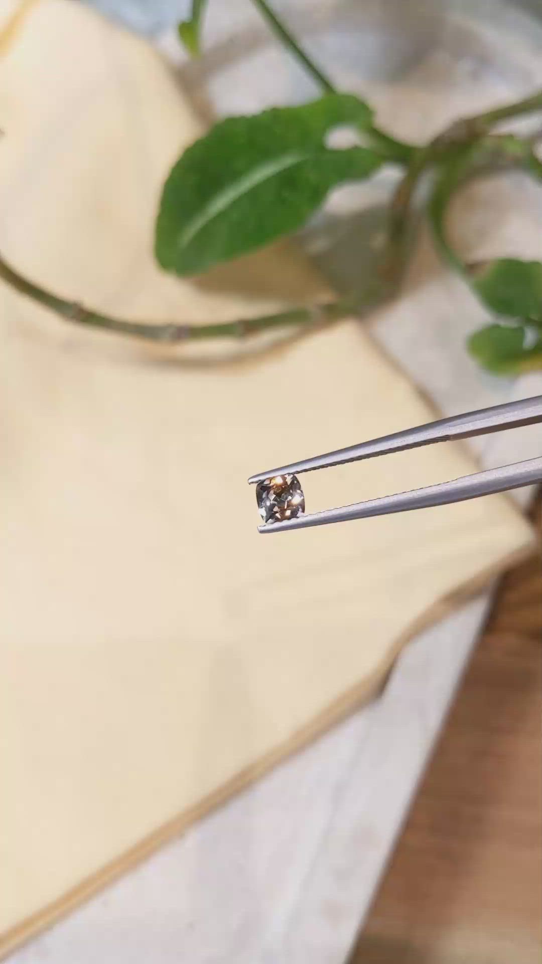 0.50 Ct. Bi Color Sapphire from Montana Size Video