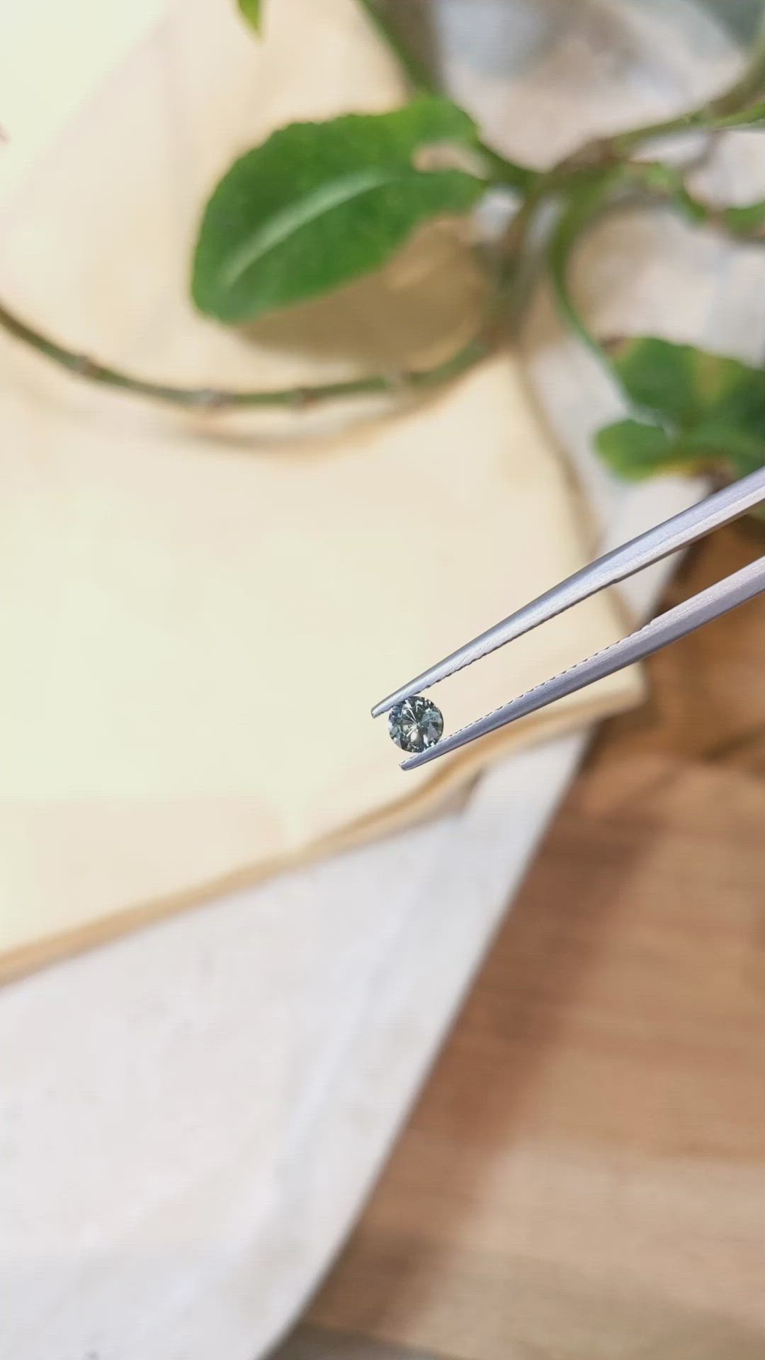 0.27 Ct. Bi Color Sapphire from Montana Size Video