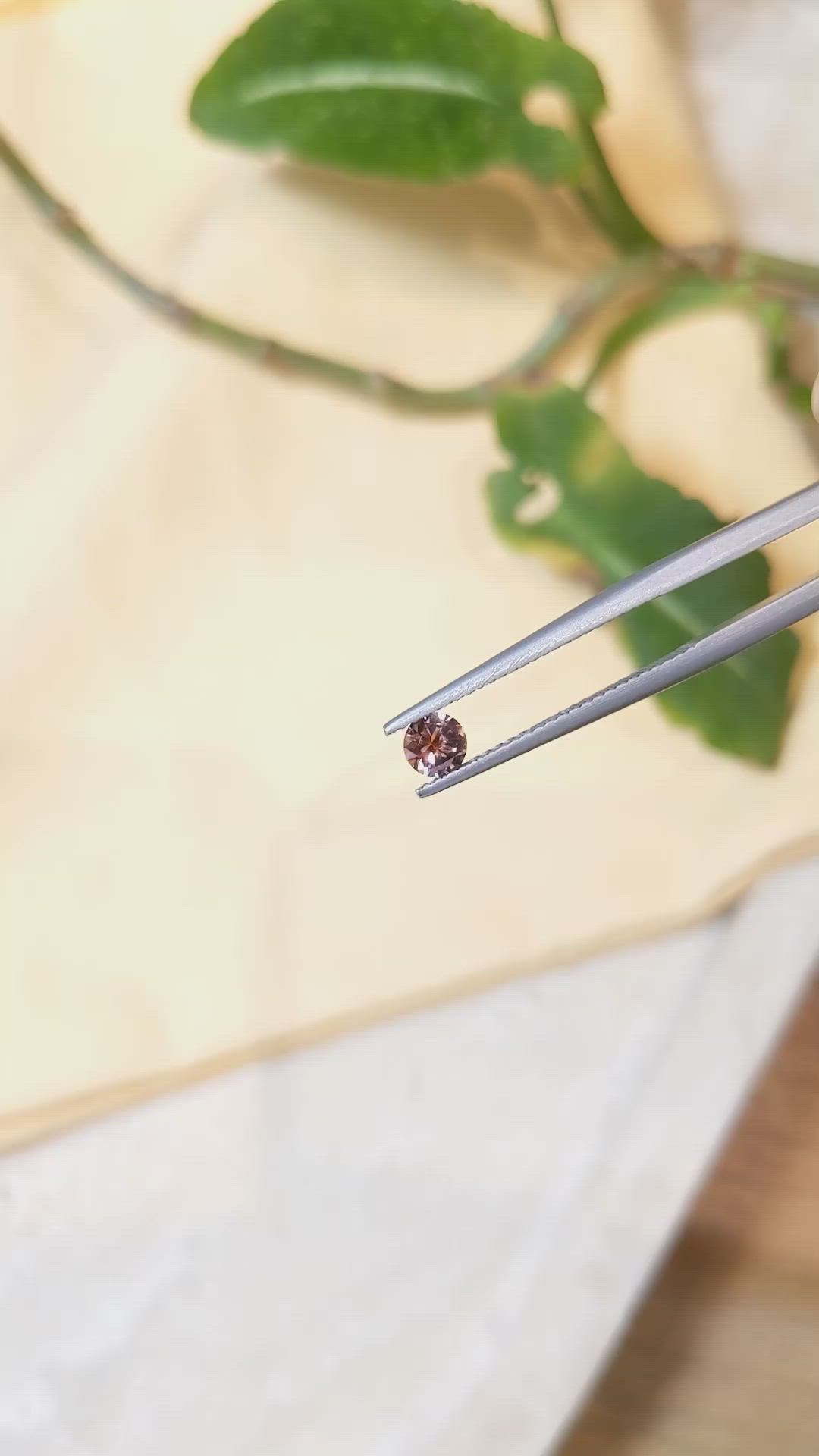 0.35 Ct. Bi Color Sapphire from Montana Size Video